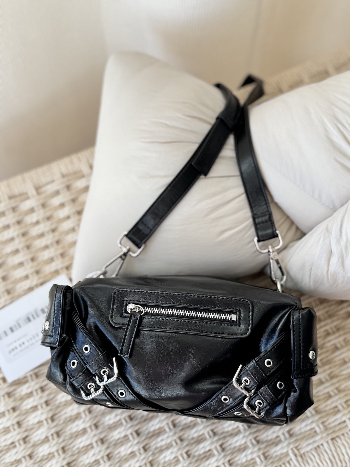 Loro Piana Classic Handcrafted Luxury Leather Shoulder Bag Ref.87928120 7