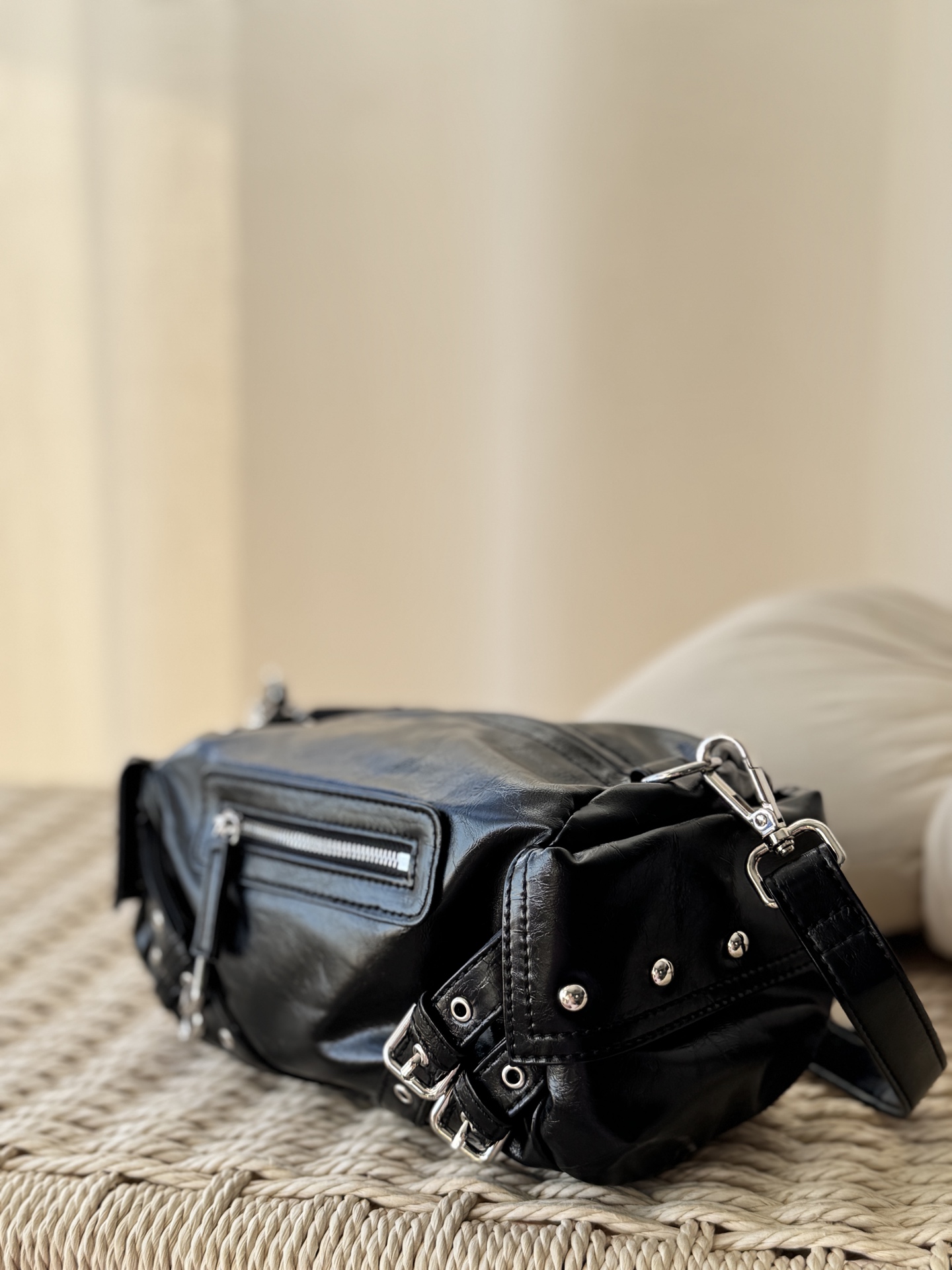 Loro Piana Classic Handcrafted Luxury Leather Shoulder Bag Ref.87928120 3
