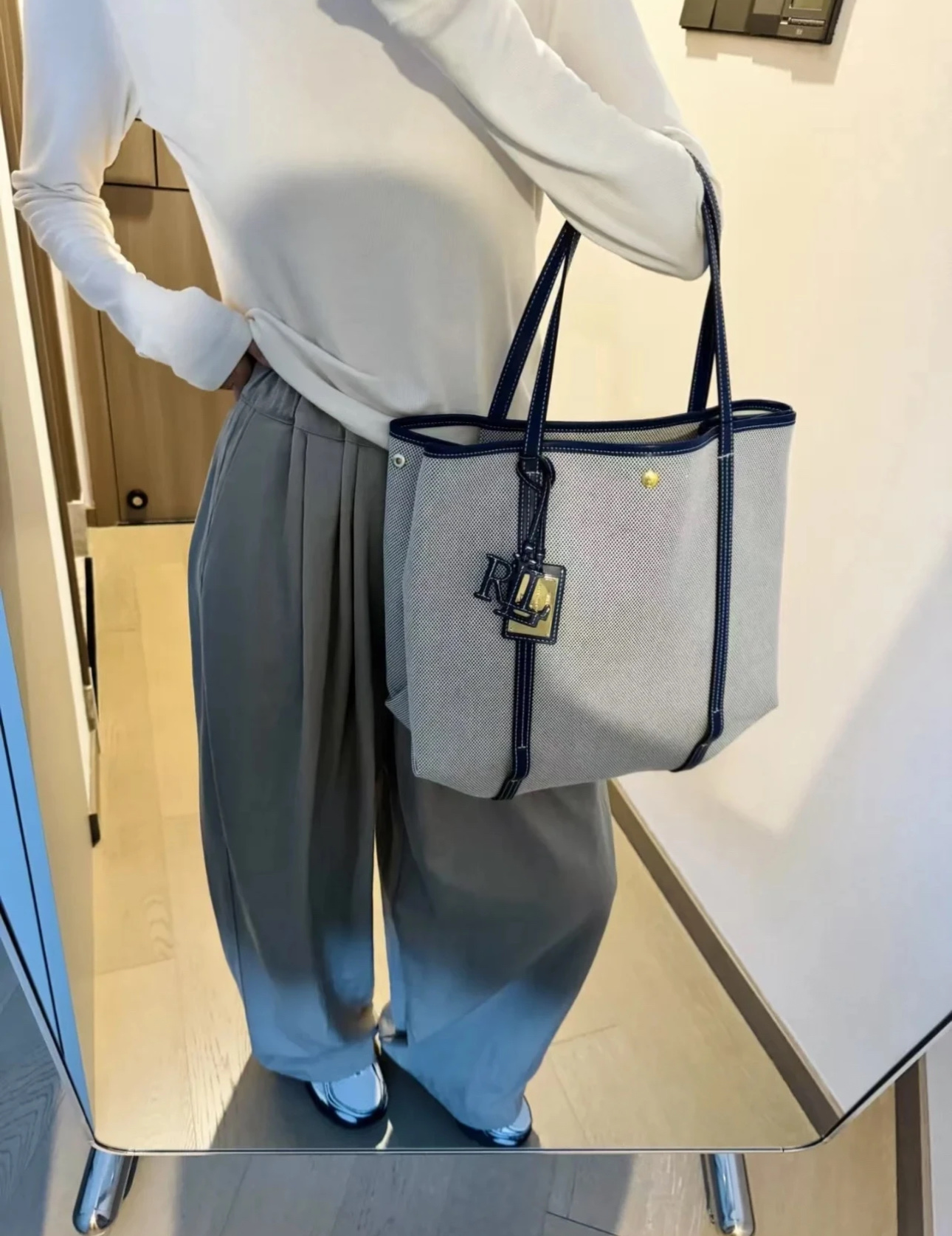 Sergio Rossi Haute Couture Classic Luxury Handbag Shoulder Crossbody Bag 7