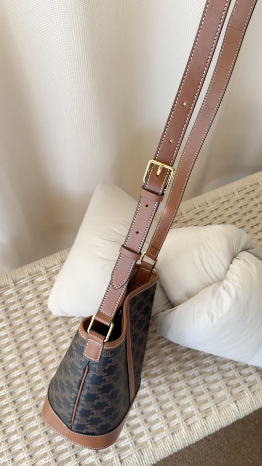Cartier Luxury Designer Handbag Shoulder Crossbody Bag crafted in