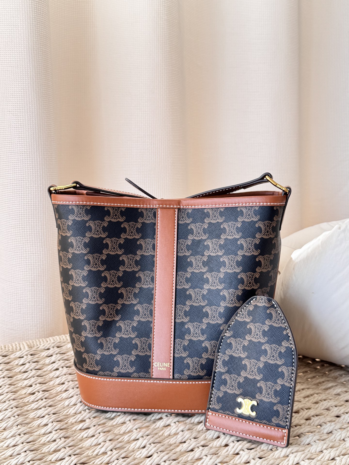 Celine Luxury Designer Handbag Shoulder Crossbody Bag crafted in premium 2