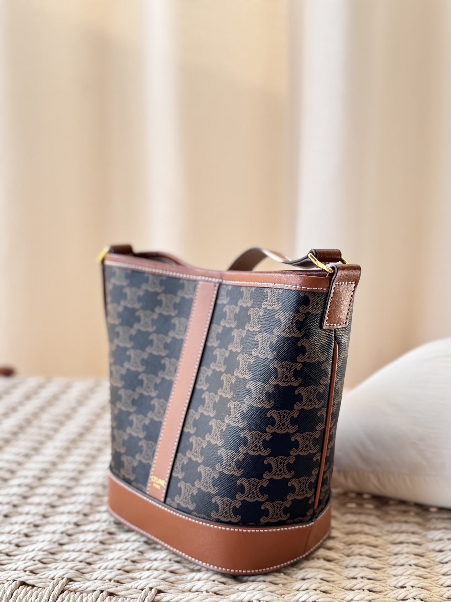 Celine Luxury Designer Handbag Shoulder Crossbody Bag crafted in premium 4