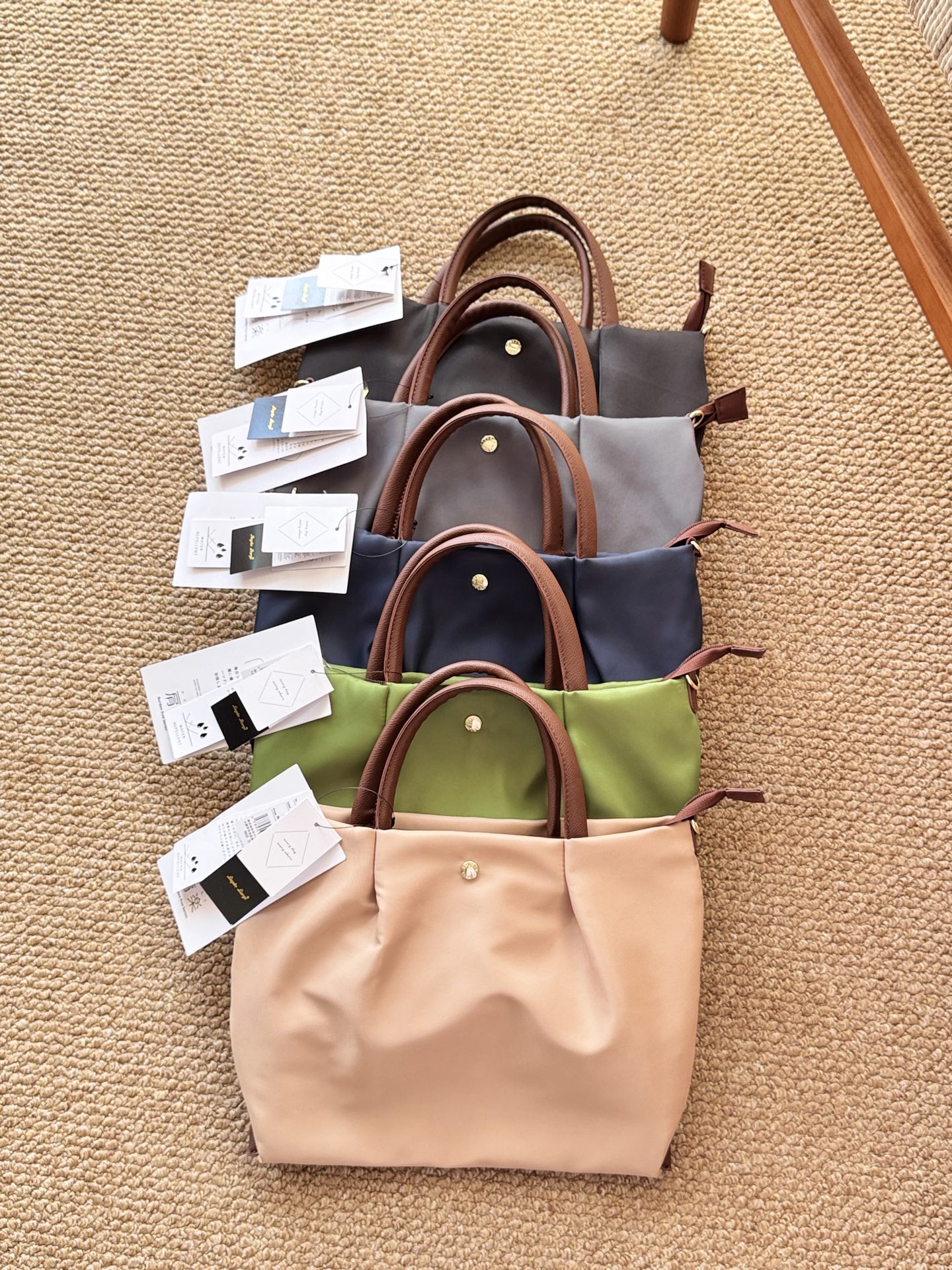 Tod's Luxury Designer Handbag Shoulder Crossbody Bag crafted in premium 4