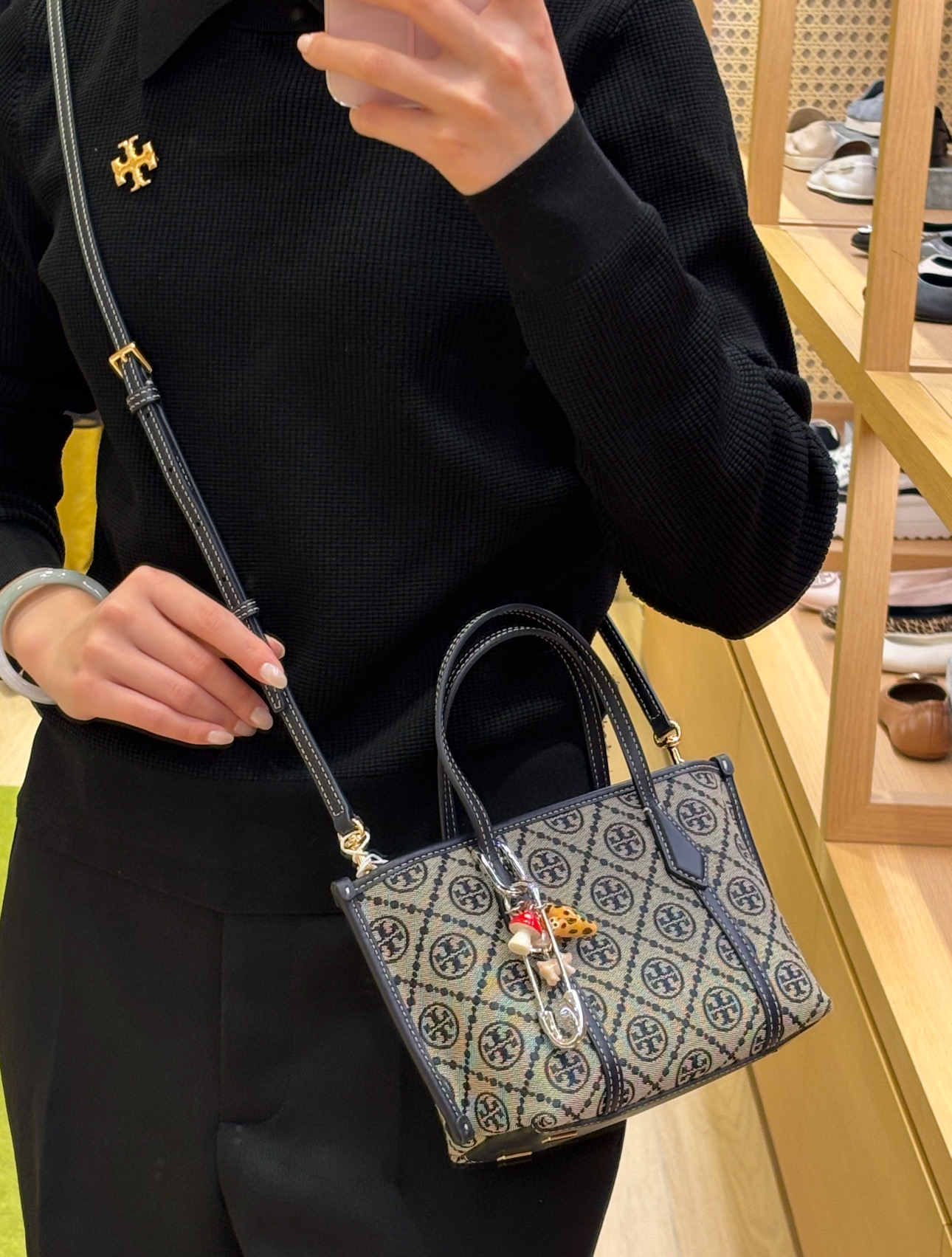 Fendi Luxury Designer Handbag Shoulder Crossbody Bag crafted in premium 9