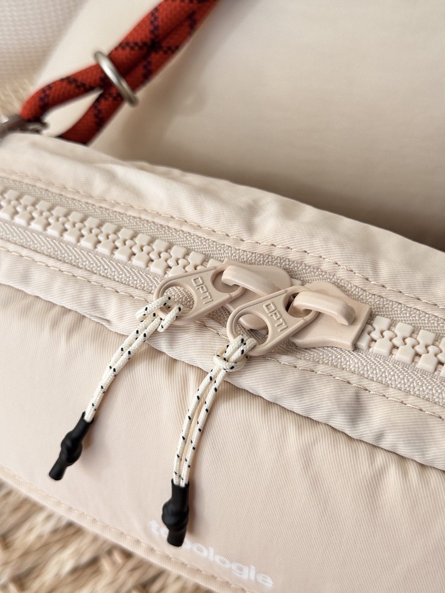 Gianvito Rossi Haute Couture Classic Luxury Handbag Shoulder Crossbody 3