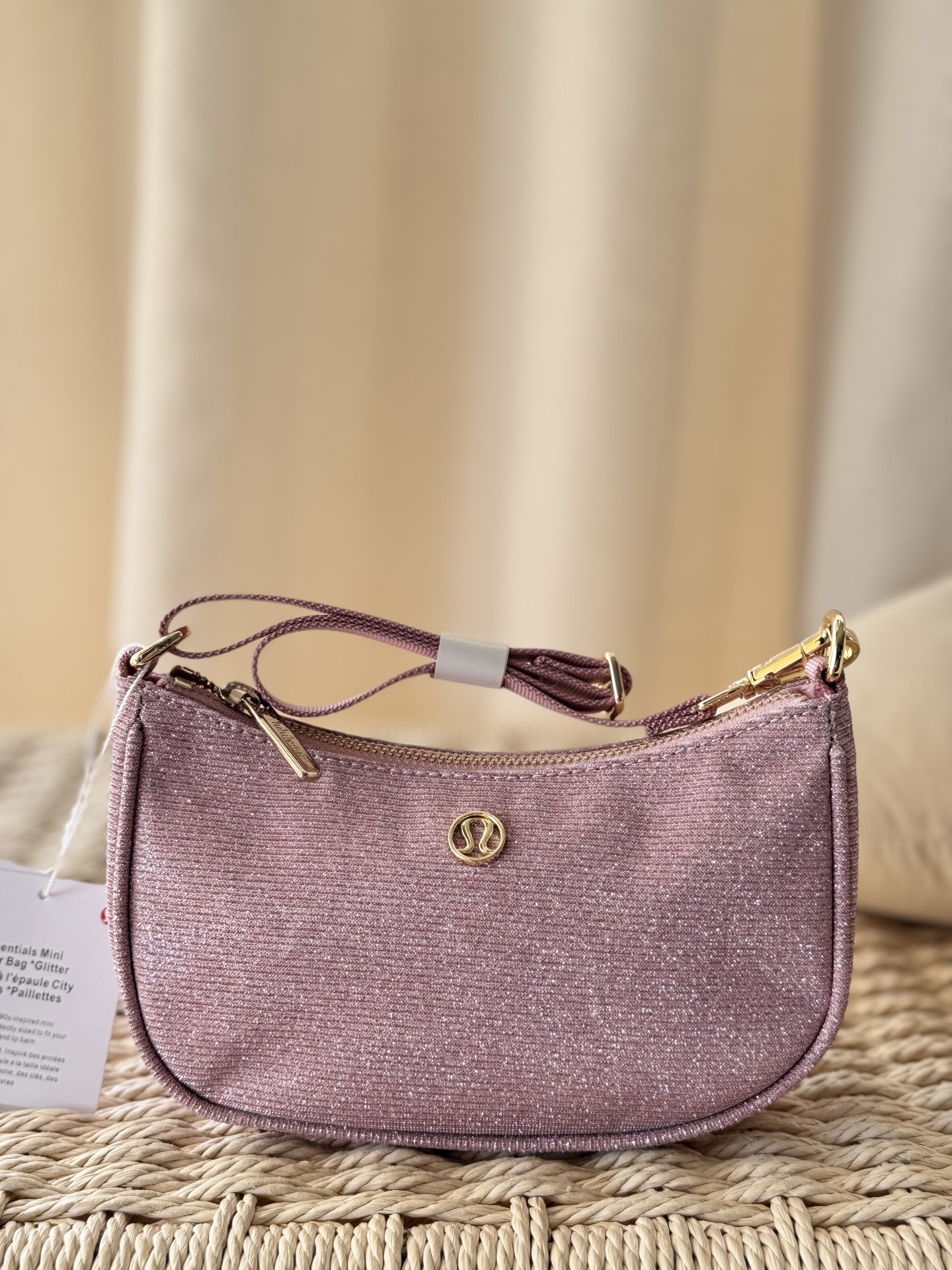 _d2M9sIELsrLPxr9jqfPBCSchsvK2GYOpC-Wavog