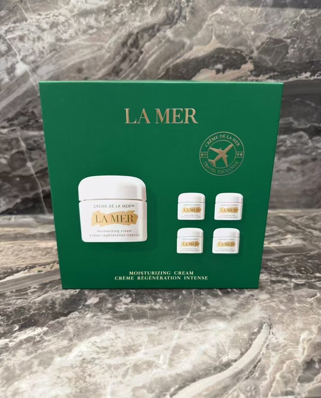 ¡Set de La Mer Crema Milagrosa 4+1! Contiene: Contiene: 1*60ml, 4*7ml.