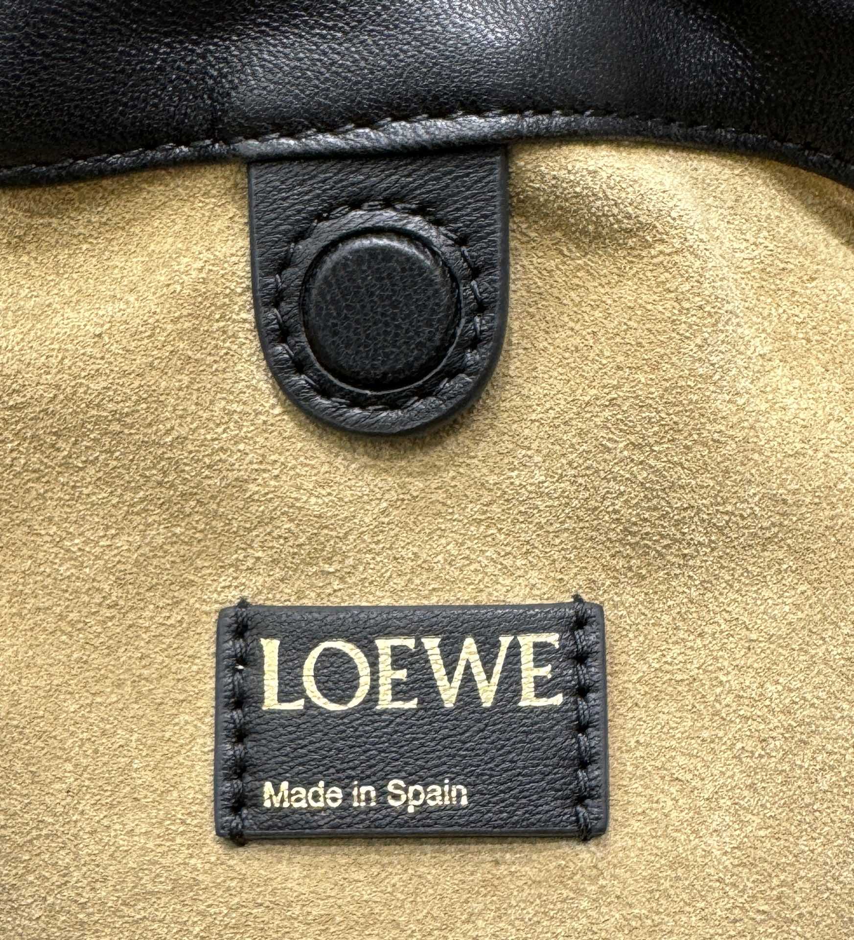 LOEWE Flamenco Purse Small Nappa Leather Black with Chain Detail 8 i1711309806 4657 1