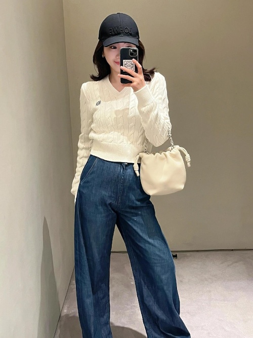 حقيبة يد LOEWE فلامنكو بتصميم عصري وجودة عالية للنساء 1 حقيبة يد LOEWE فلامنكو بتصميم عصري وجودة عالية للنساء
