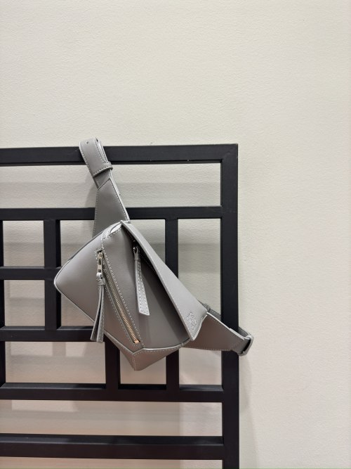 Loewe Puzzle Mini Grey Leather Belt Bag/Crossbody Unisex Design 1 Loewe Puzzle Mini Grey Leather Belt Bag/Crossbody Unisex Design
