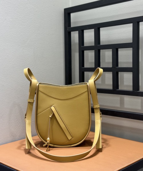 Hammock Bag Crossbody Shoulder Bag, Leather Handbag with Adjustable Strap 1 Hammock Bag Crossbody Shoulder Bag, Leather Handbag with Adjustable Strap