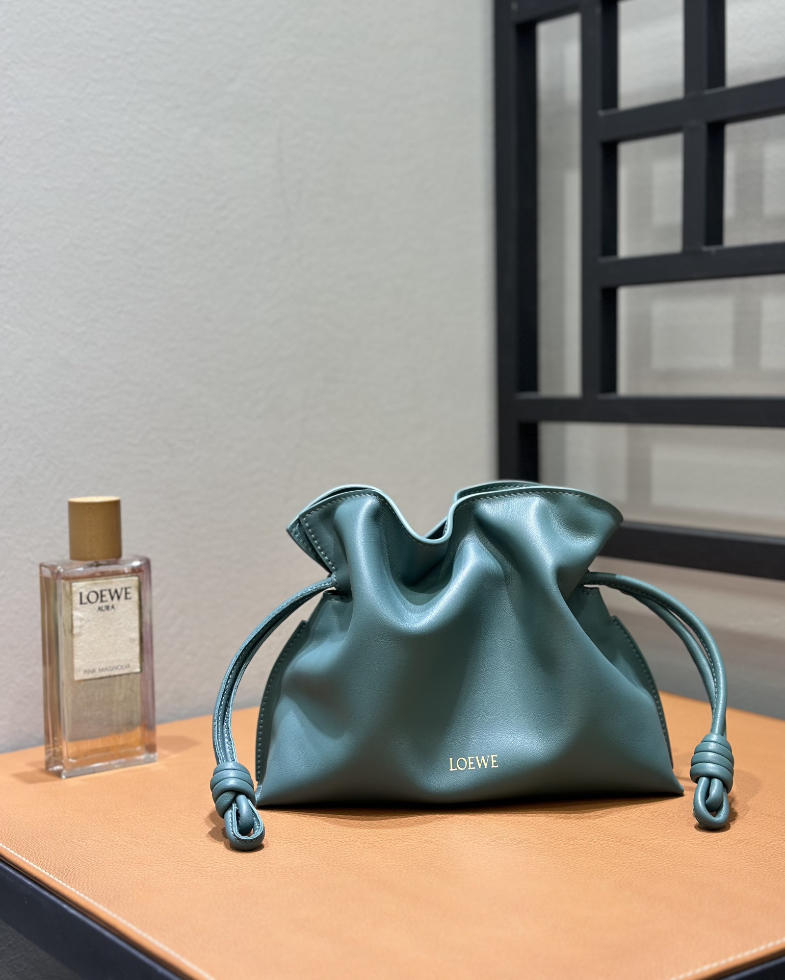 Loewe Flamenco Small Drawstring Bag Versatile Crossbody Clutch, 24 x 18 x 9 cm 3 i1734759858 4121 2
