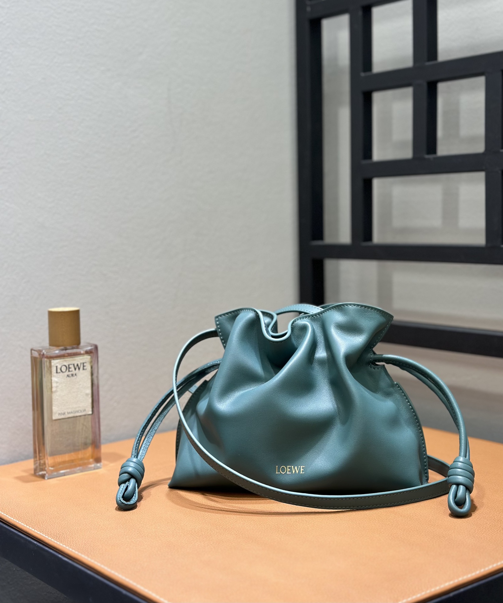 Loewe Flamenco Small Drawstring Bag Versatile Crossbody Clutch, 24 x 18 x 9 cm 2 i1734759858 6214 1