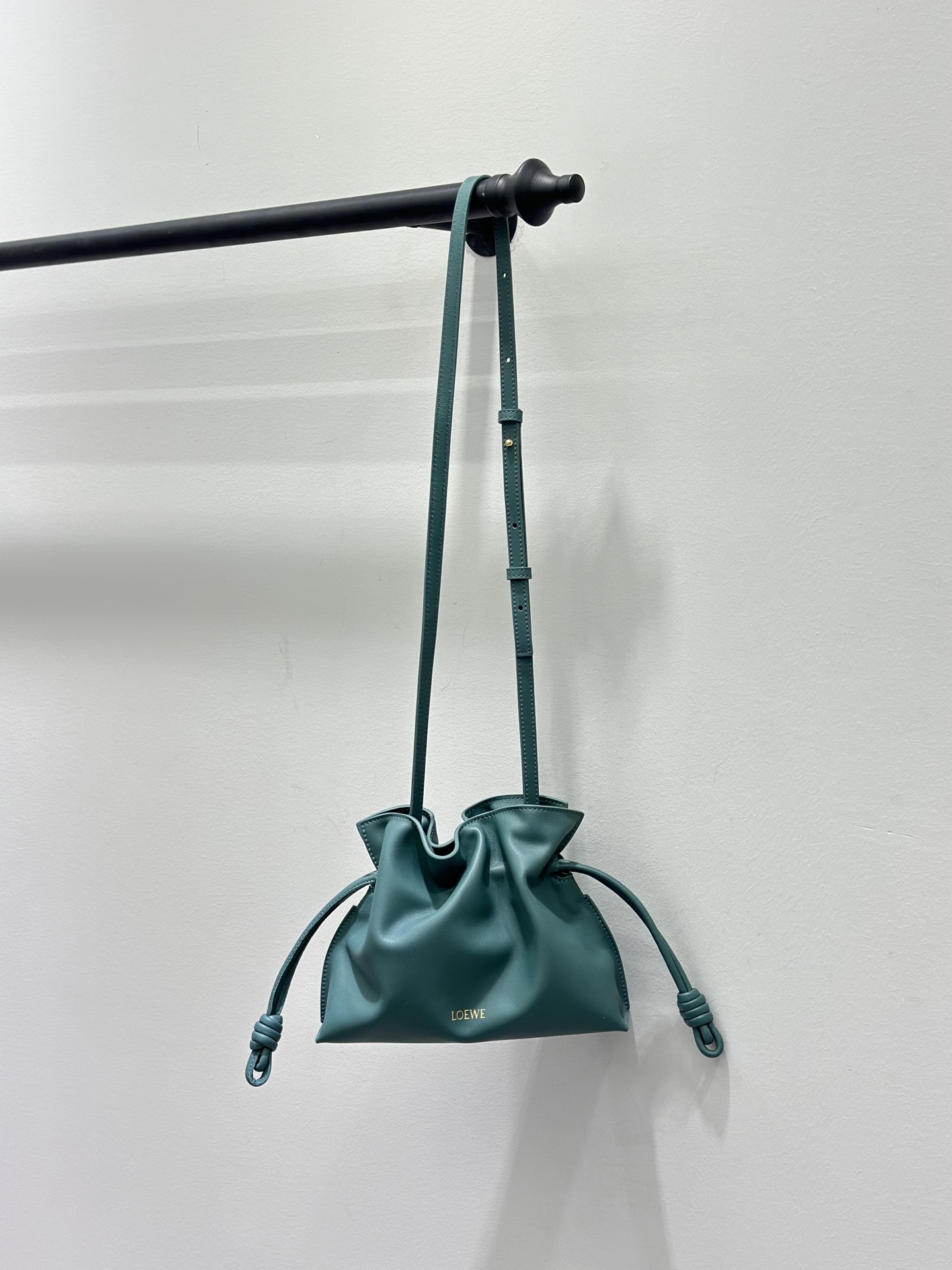 Loewe Flamenco Small Drawstring Bag Versatile Crossbody Clutch, 24 x 18 x 9 cm 10 i1734759858 740 5