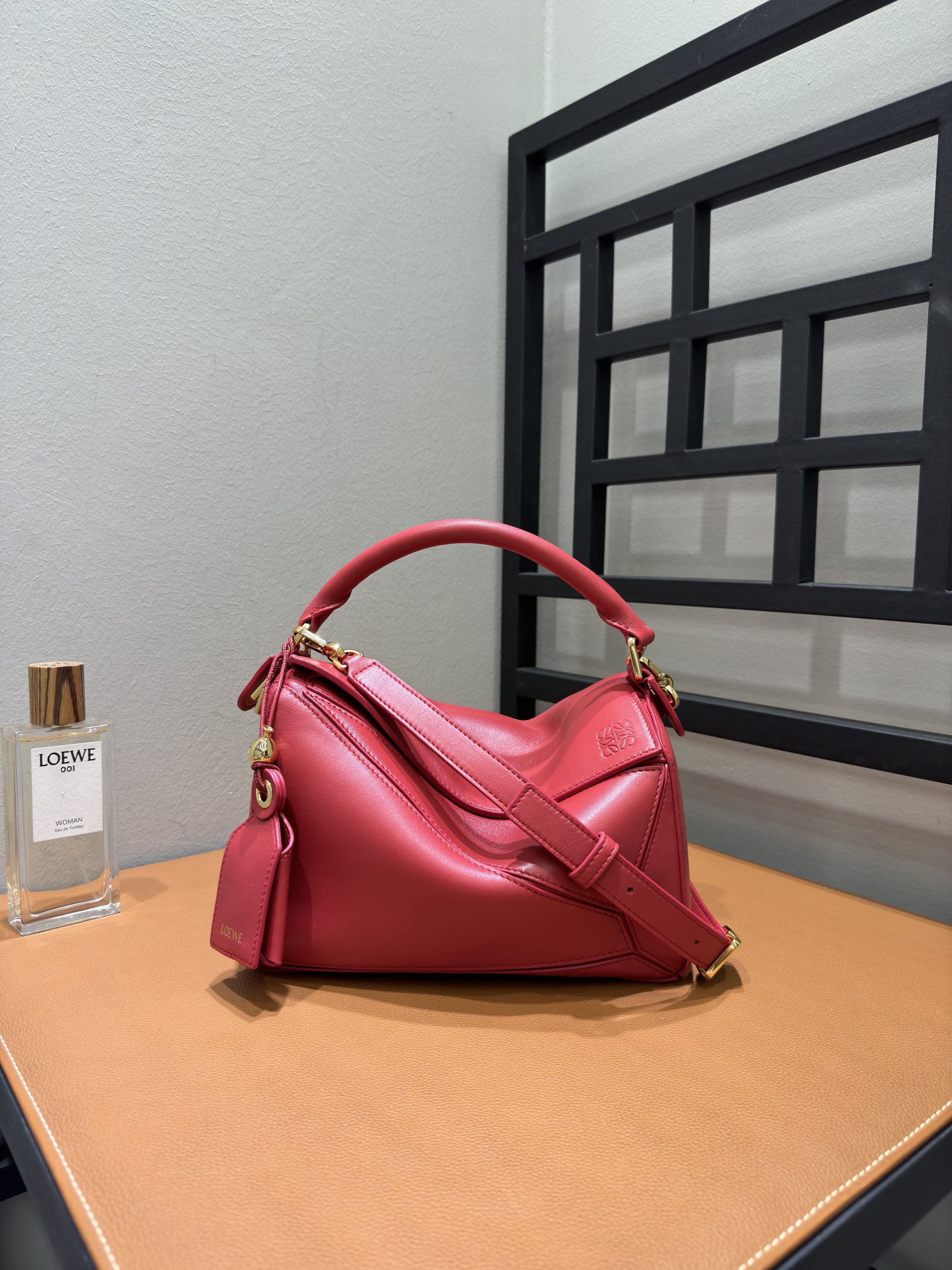 LOEWE☆25SS パームリーフ レザー スモール バスケットバッグ LOEWE☆25SS パームリーフ レザー スモール バスケットバッグ