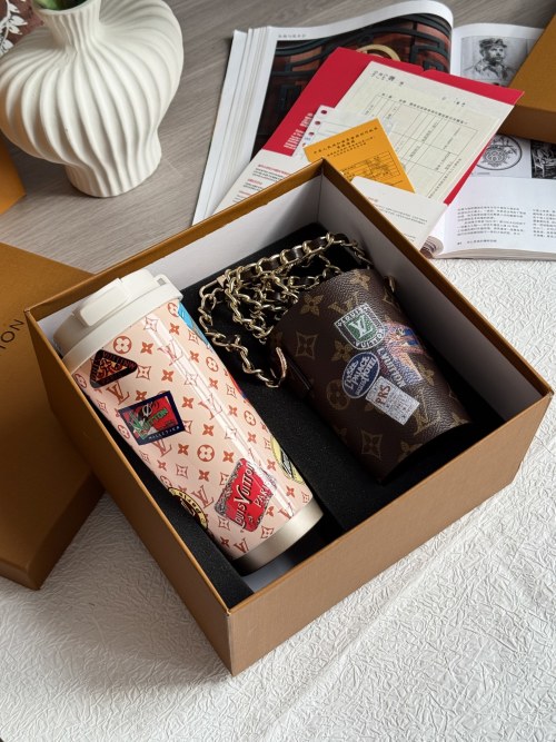 Louis Vuitton Pink Travel Stamp Tumbler: Fashionable & Functional for Daily Use 1 Louis Vuitton Pink Travel Stamp Tumbler: Fashionable & Functional for Daily Use