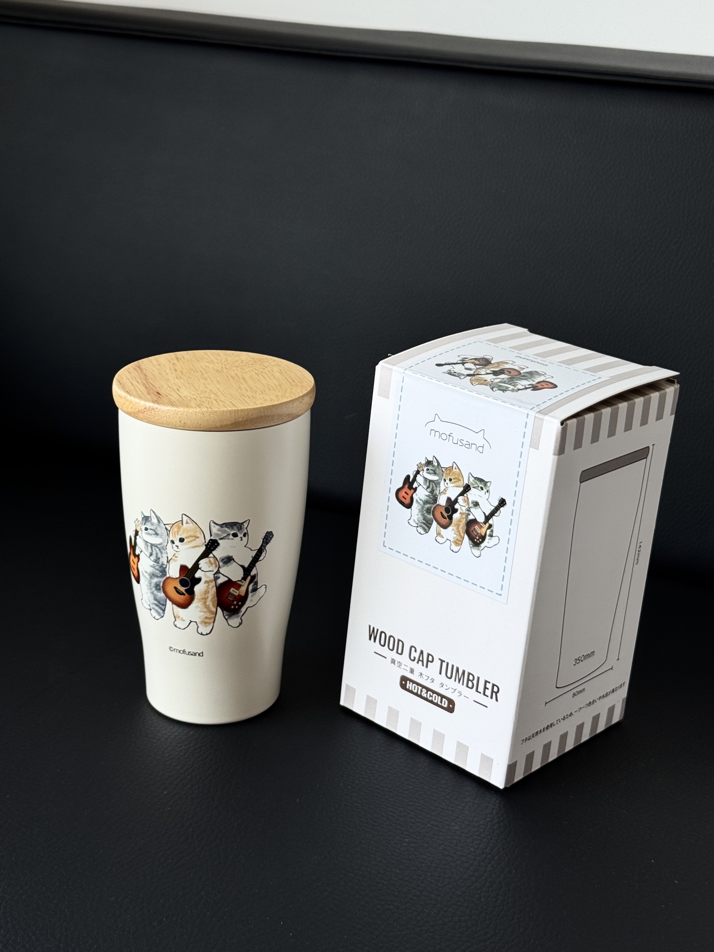 NO:850196,Guitar Cat!  !  The cat is holding the guitar and playing and singing!  Literary fan Laman!  It's like having a small concert!  Put it on your desk and have BGM when fishing!  ,tea set    cup19860909吉他猫！！ 猫咪抱着吉他弹唱！文艺范拉满！ 像在开小型演唱会！放在办公桌,摸鱼都有BGM！,茶具,accessory