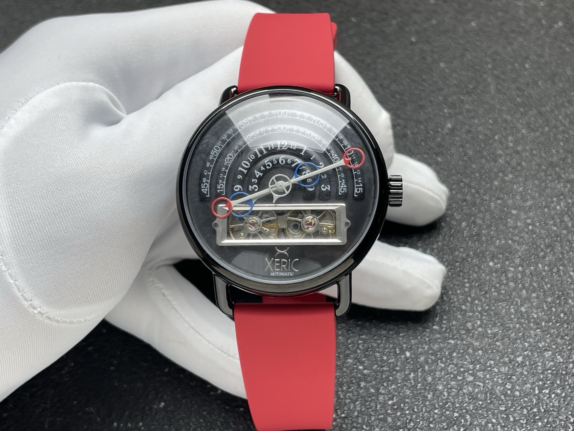 NO:882252,XERIC Halograph American Original Limited Edition Designed in California, numbered /999, limited sale 45mm large dial, natural rubber strap, great texture Original mechanical movement, accurate travel time The dial has two rotatable hands, circled hours and minutes, interesting to read. Hollow design, the internal mechanical structure is clearly visible Brand new and unused, well preserved If you like personalized watches, don’t miss it No bargaining, support mailing,19860909XERIC Halograph 美国原单限量版 加利福尼亚设计,编号/999,限量发售 45mm大表盘,天然橡胶表带,质感很棒 原装机械机芯,走时精准 表盘有两个可旋转指针,圈出小时和分钟,读时有趣 镂空设计,内部机械结构清晰可见 全新未使用,保存完好 喜欢个性手表的别错过 不议价,支持邮寄,,Watch