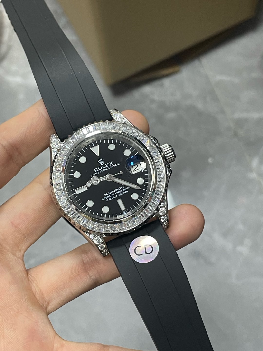 💰450
独家实拍图
Rolex YMDiamond Men's Watch, automatic mechanical watch 
劳力士 游艇系列，钻圈，全自动机械表，男士腕表