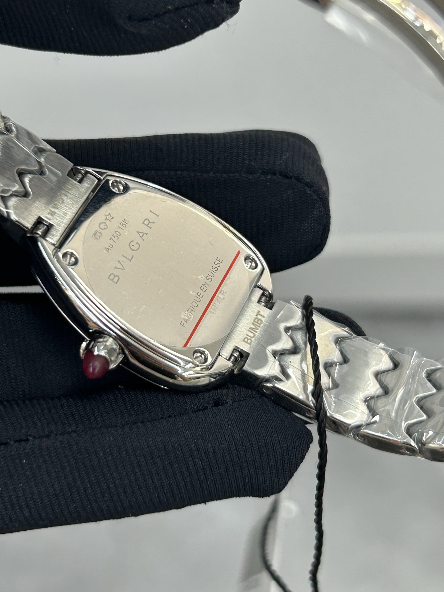 Luxury BVLGARI Ladies’ Watch with Swiss Quartz and Steel Components - 图片 1