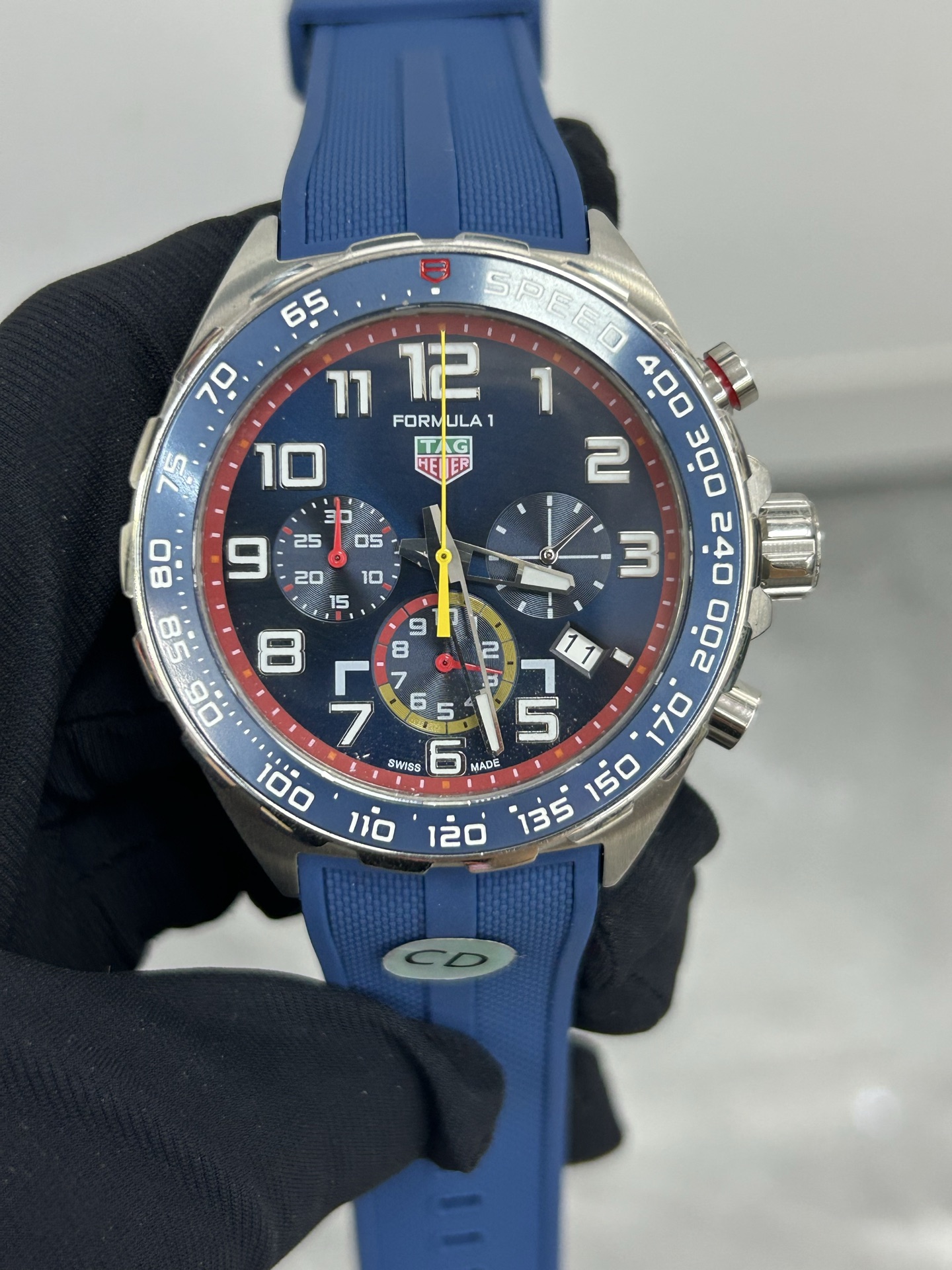 Exclusive Picture of Tagheuer Taghua F1 Series Manchester United Special Watch