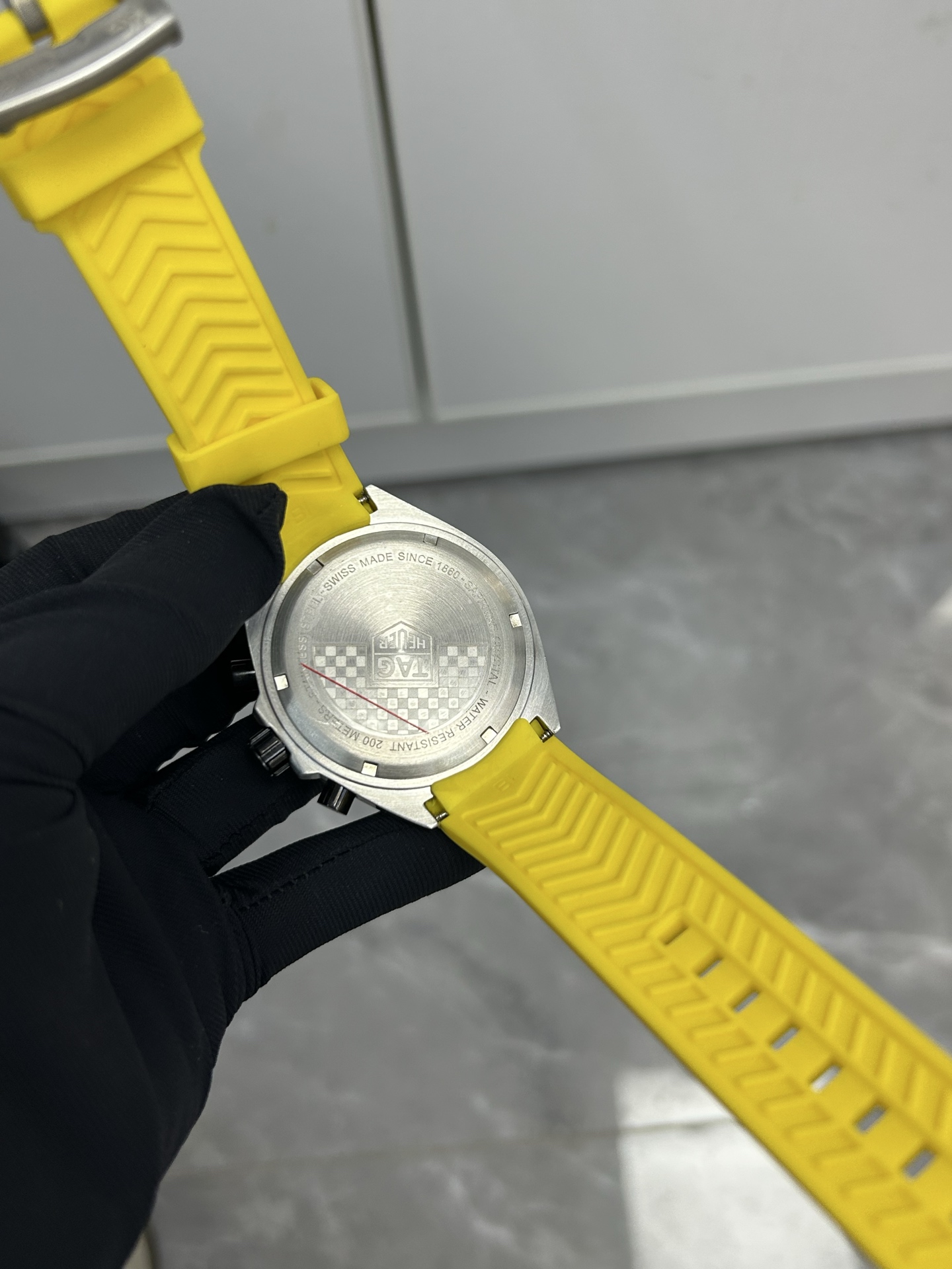 Exclusive Picture: Tagheuer Taghua F1 Manchester United Special Watch – Swiss Core, F1-Inspired Design - 图片 7
