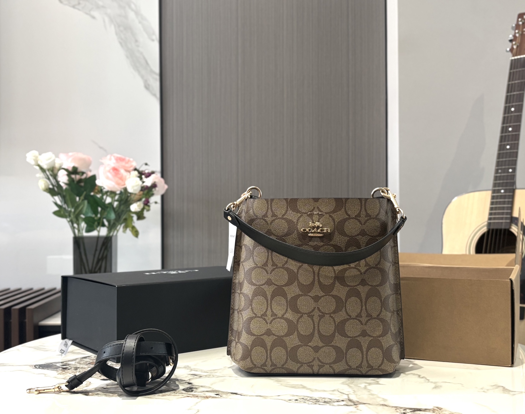 Coach Mollie Small Bucket Bag in Signature Canvas, Handbag, Shoulder Bag, Crossbody