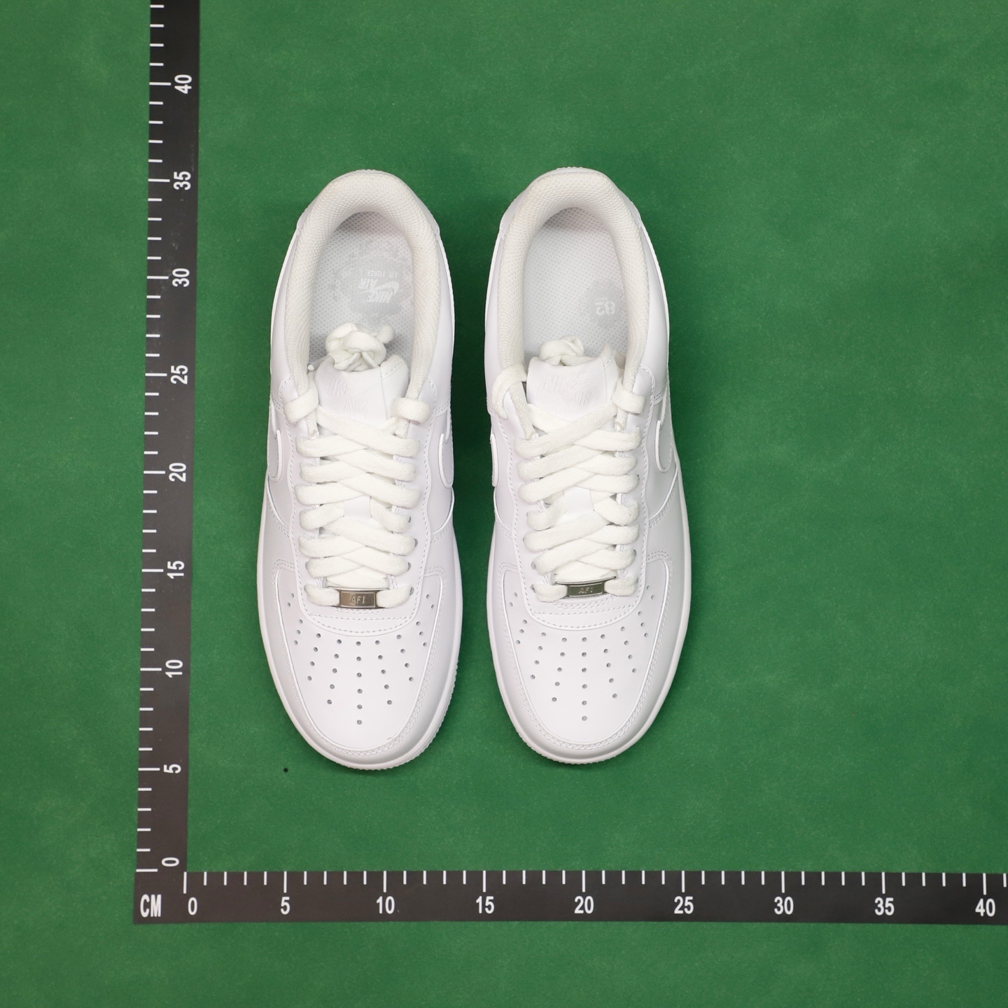 性价比
纯原级别 Nike Air Force 1 Low ——“全白” 货号:CW2288-111
