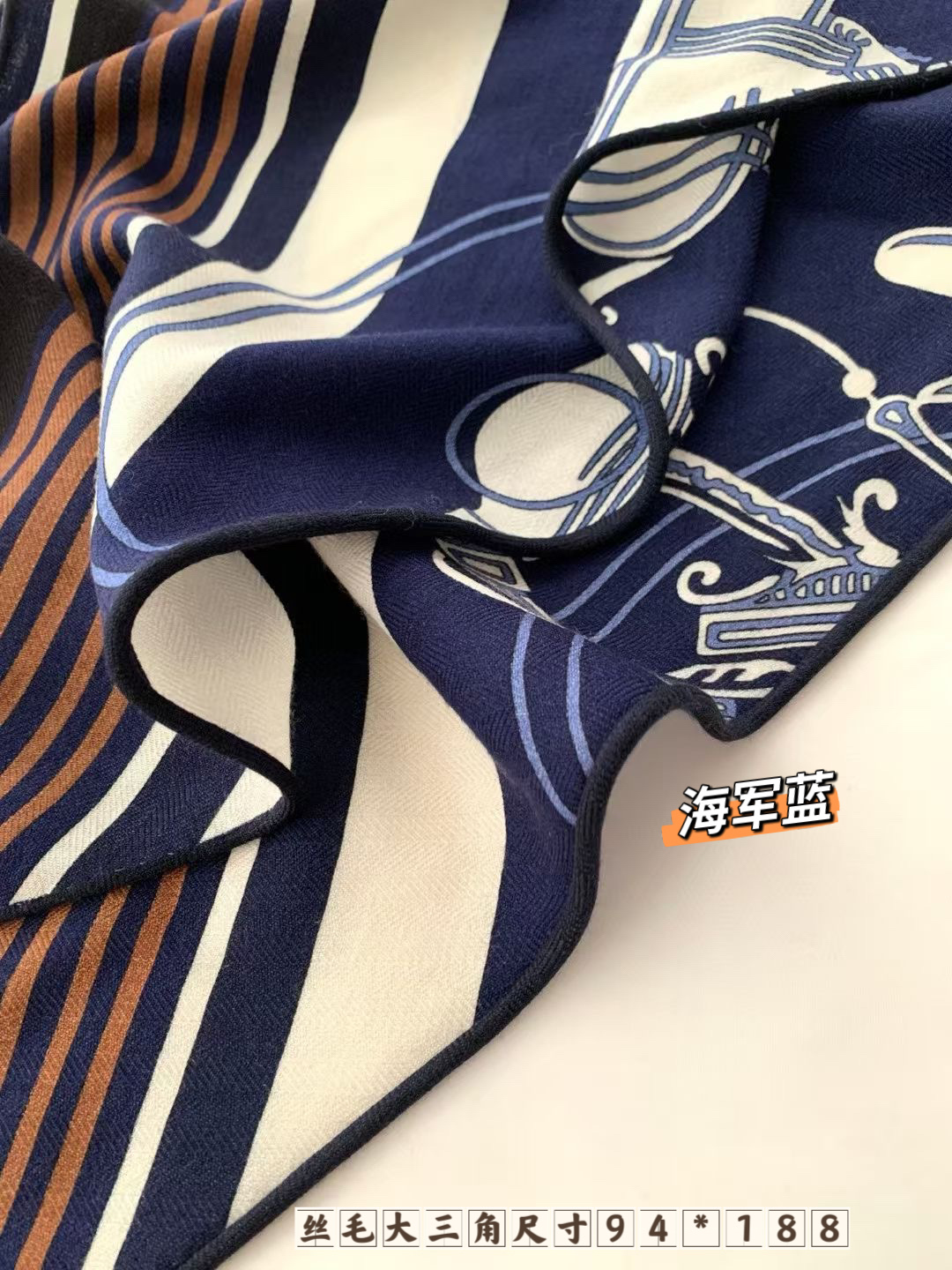 💰丝毛大三角双面！无标色彩明丽，格调高雅而随性，捕捉一瞬间的灵感融入作品之中，将美的含义发挥到极致。70