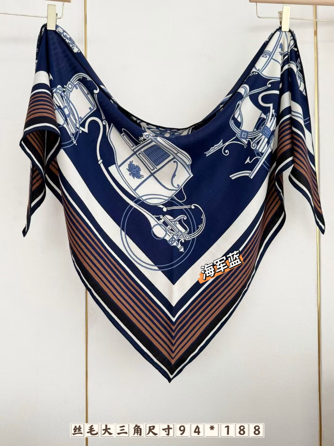 💰丝毛大三角双面！无标色彩明丽，格调高雅而随性，捕捉一瞬间的灵感融入作品之中，将美的含义发挥到极致。70