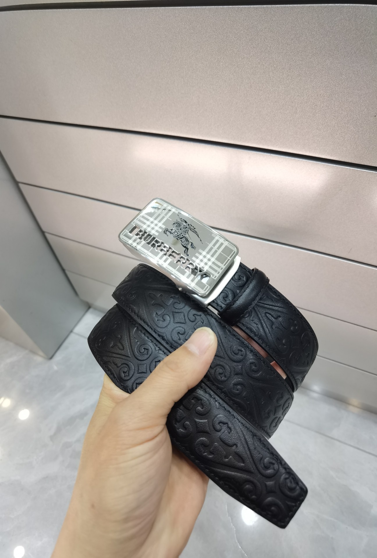 巴宝莉自动扣㊙️原单高端品质🎗专柜官网同步💎宽度3.5精美扣头💯意大利进口头层小牛皮原版花纹✨纹理消晰真实感超强🌈打造全