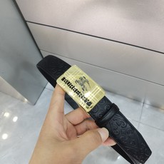 巴宝莉自动扣㊙️原单高端品质🎗专柜官网同步💎宽度3.5精美扣头💯意大利进口头层小牛皮原版花纹✨纹理消晰真实感超强🌈打造全 巴宝莉自动扣㊙️原单高端品质🎗专柜官网同步💎宽度3.5精美扣头💯意大利进口头层小牛皮原版花纹✨纹理消晰真实感超强🌈打造全