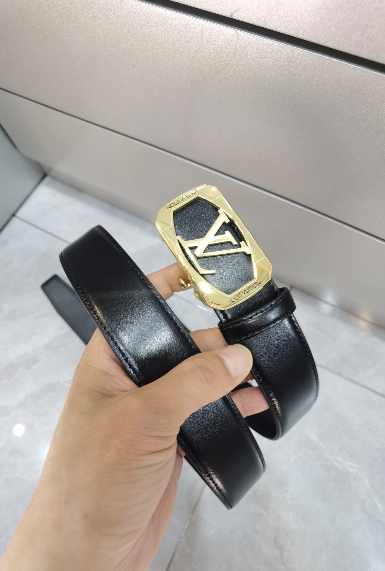 路易威登自动扣㊙️原单高端品质🎗专柜官网同步💎宽度3.5精美扣头💯意大利进口头层小牛皮原版花纹✨纹理消晰真实感超强🌈打造