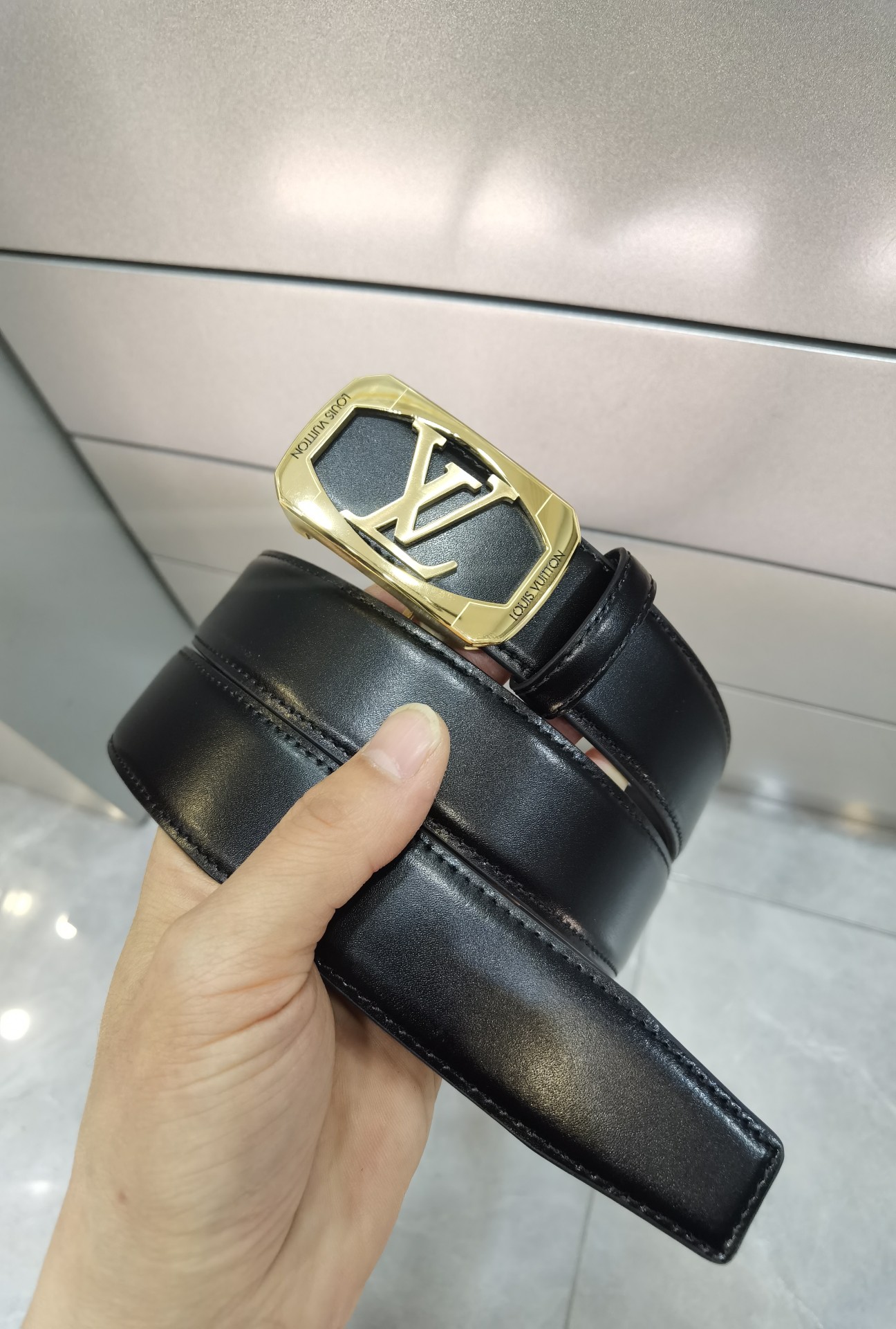 路易威登自动扣㊙️原单高端品质🎗专柜官网同步💎宽度3.5精美扣头💯意大利进口头层小牛皮原版花纹✨纹理消晰真实感超强🌈打造