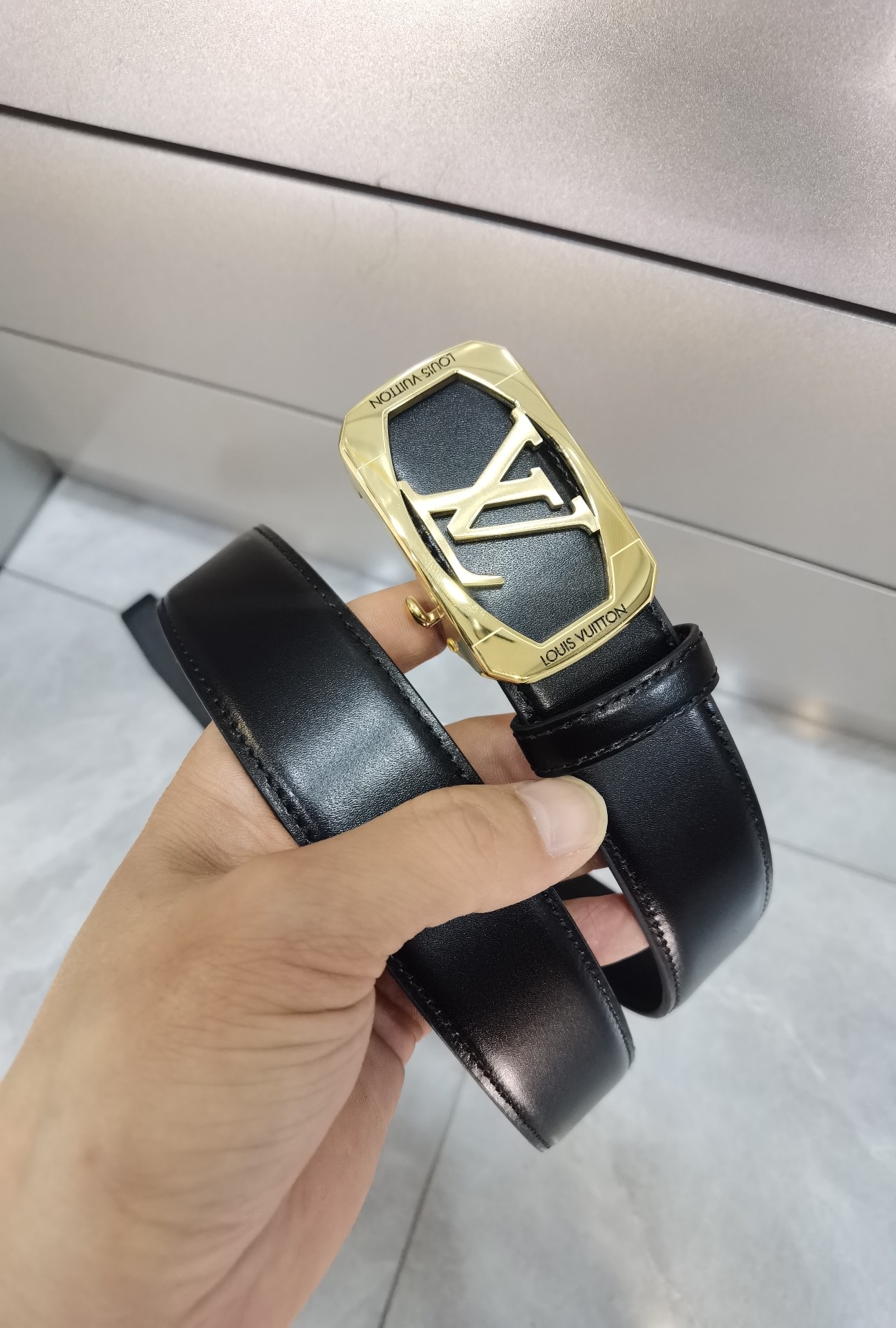 路易威登自动扣㊙️原单高端品质🎗专柜官网同步💎宽度3.5精美扣头💯意大利进口头层小牛皮原版花纹✨纹理消晰真实感超强🌈打造
