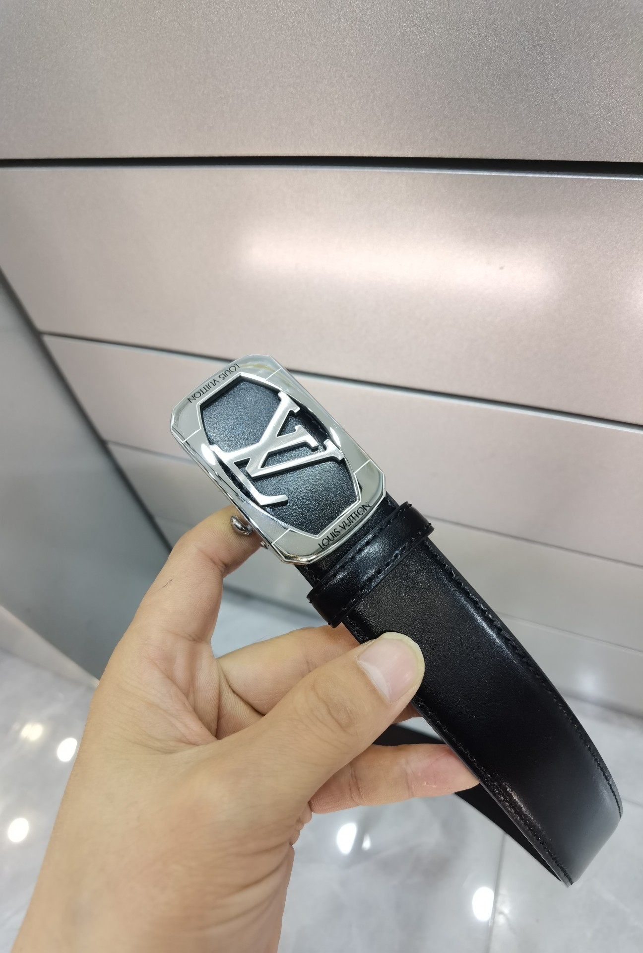路易威登自动扣㊙️原单高端品质🎗专柜官网同步💎宽度3.5精美扣头💯意大利进口头层小牛皮原版花纹✨纹理消晰真实感超强🌈打造
