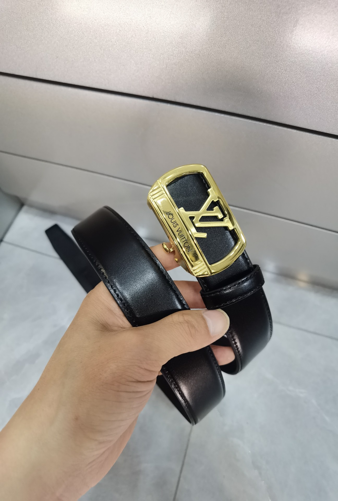 路易威登自动扣㊙️原单高端品质🎗专柜官网同步💎宽度3.5精美扣头💯意大利进口头层小牛皮原版花纹✨纹理消晰真实感超强🌈打造