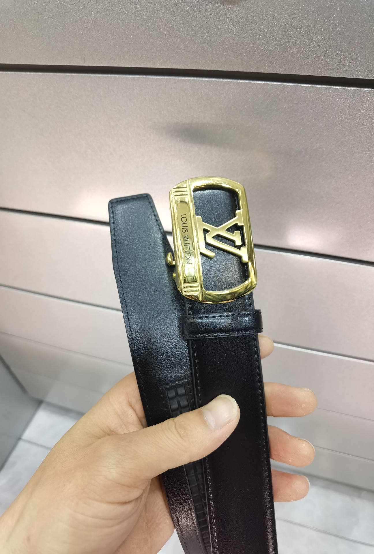 路易威登自动扣㊙️原单高端品质🎗专柜官网同步💎宽度3.5精美扣头💯意大利进口头层小牛皮原版花纹✨纹理消晰真实感超强🌈打造