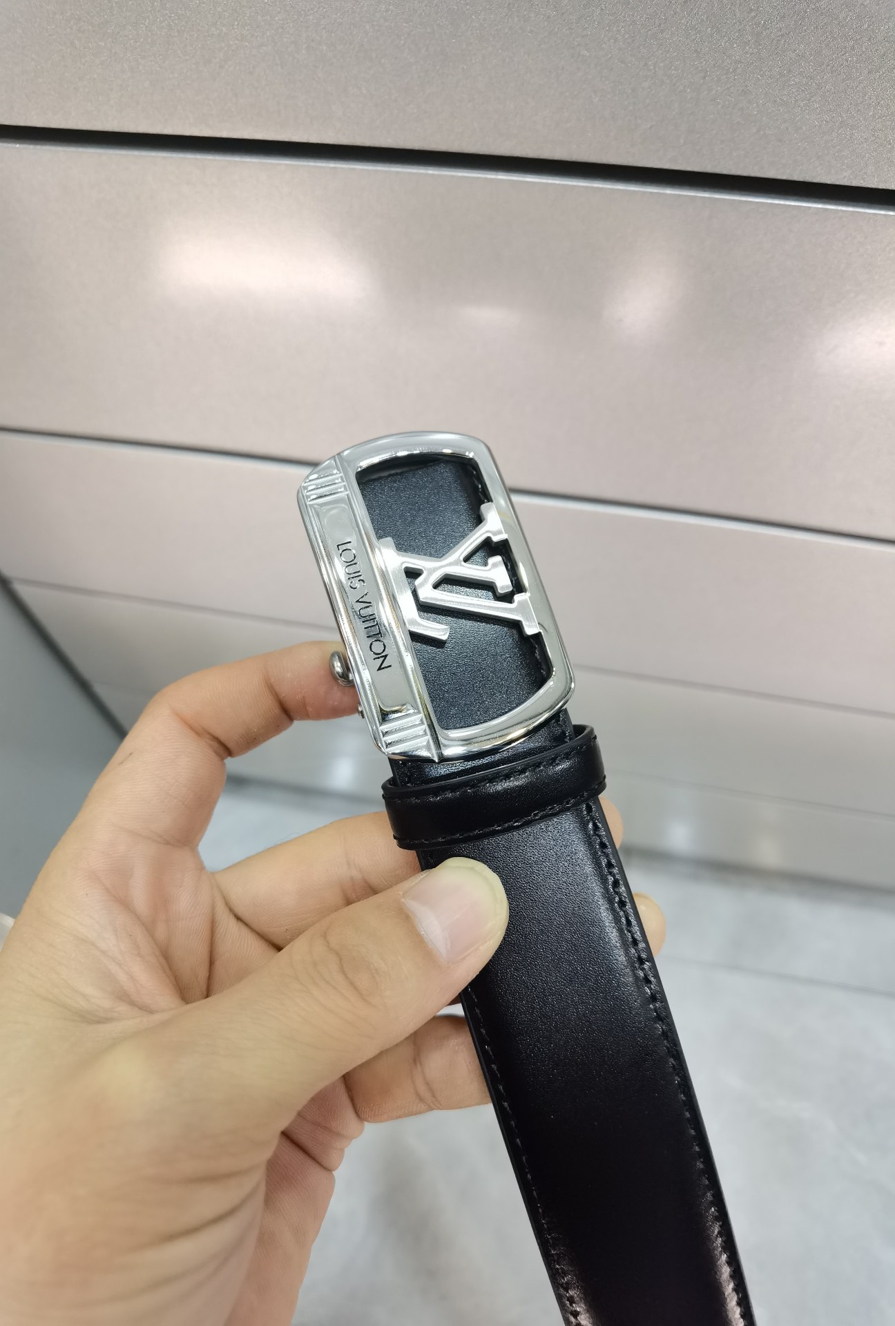 路易威登自动扣㊙️原单高端品质🎗专柜官网同步💎宽度3.5精美扣头💯意大利进口头层小牛皮原版花纹✨纹理消晰真实感超强🌈打造