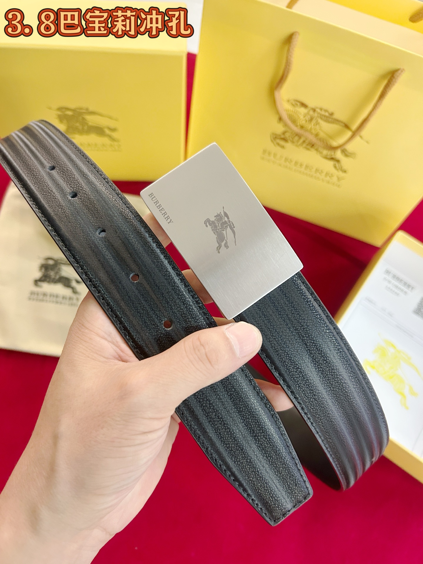 配专柜包装    巴宝莉㊙️原单高端品质🎗专柜官网同步🌟支持NFC感应💎宽度3.8精美钢扣头💯意大利进口
