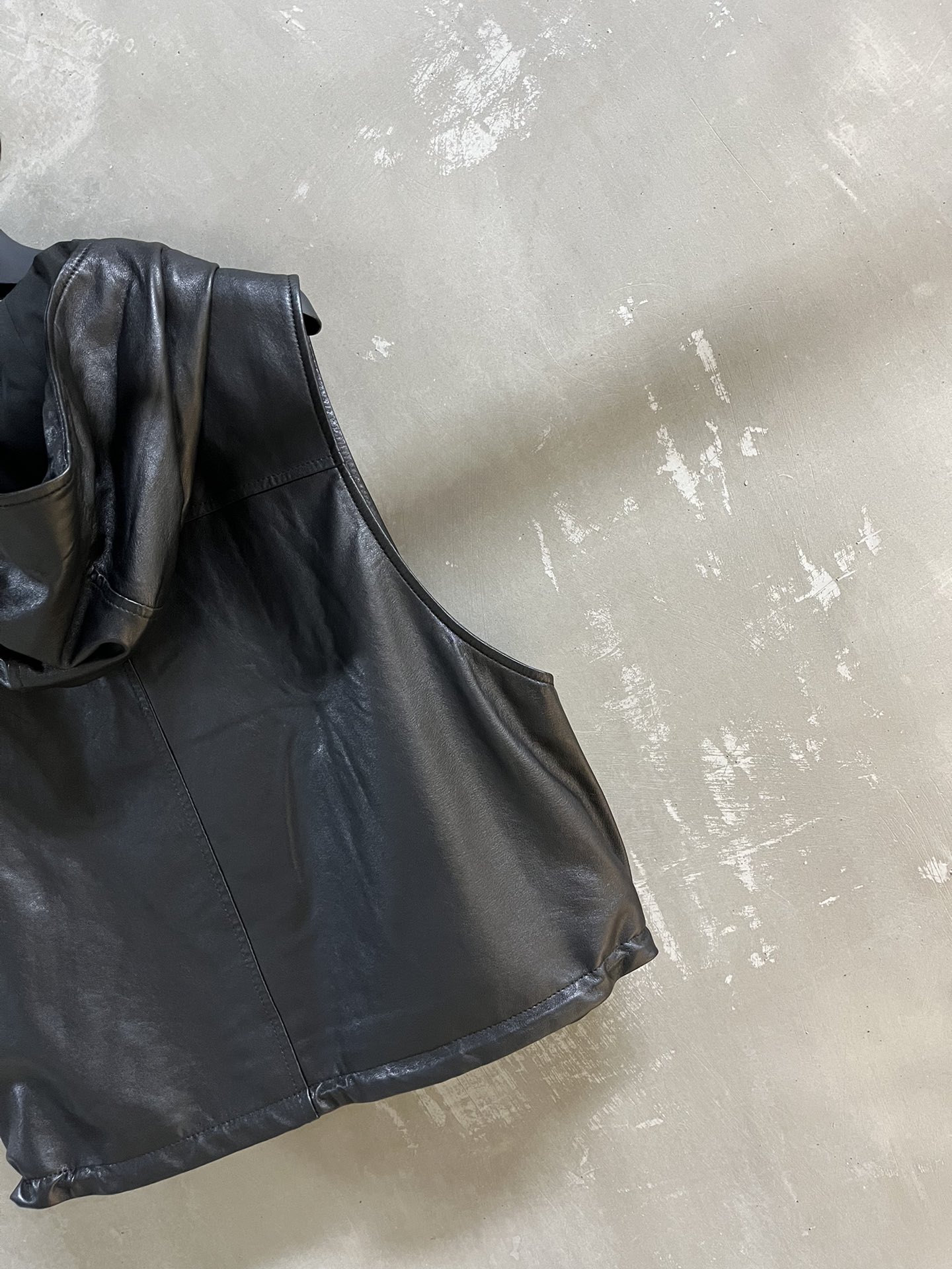 Balenciaga Profile 2024: Waterproof Leather Zipper Jacket with Imported Sheepskin Face - 图片 7