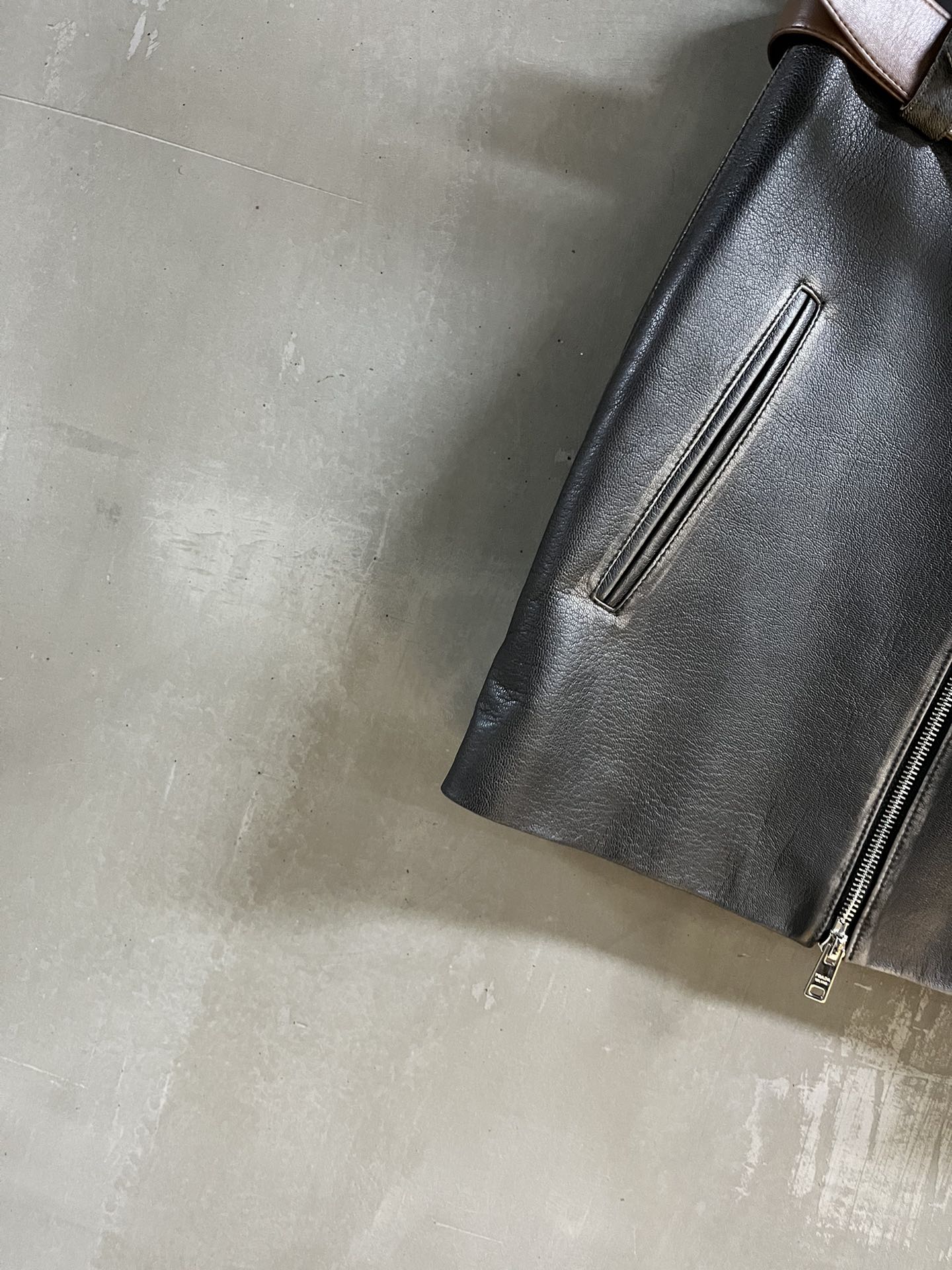 Stylish One-and-a-Half-Skirt in Imported Turkish Leather for 2024 Early Autumn - 图片 4