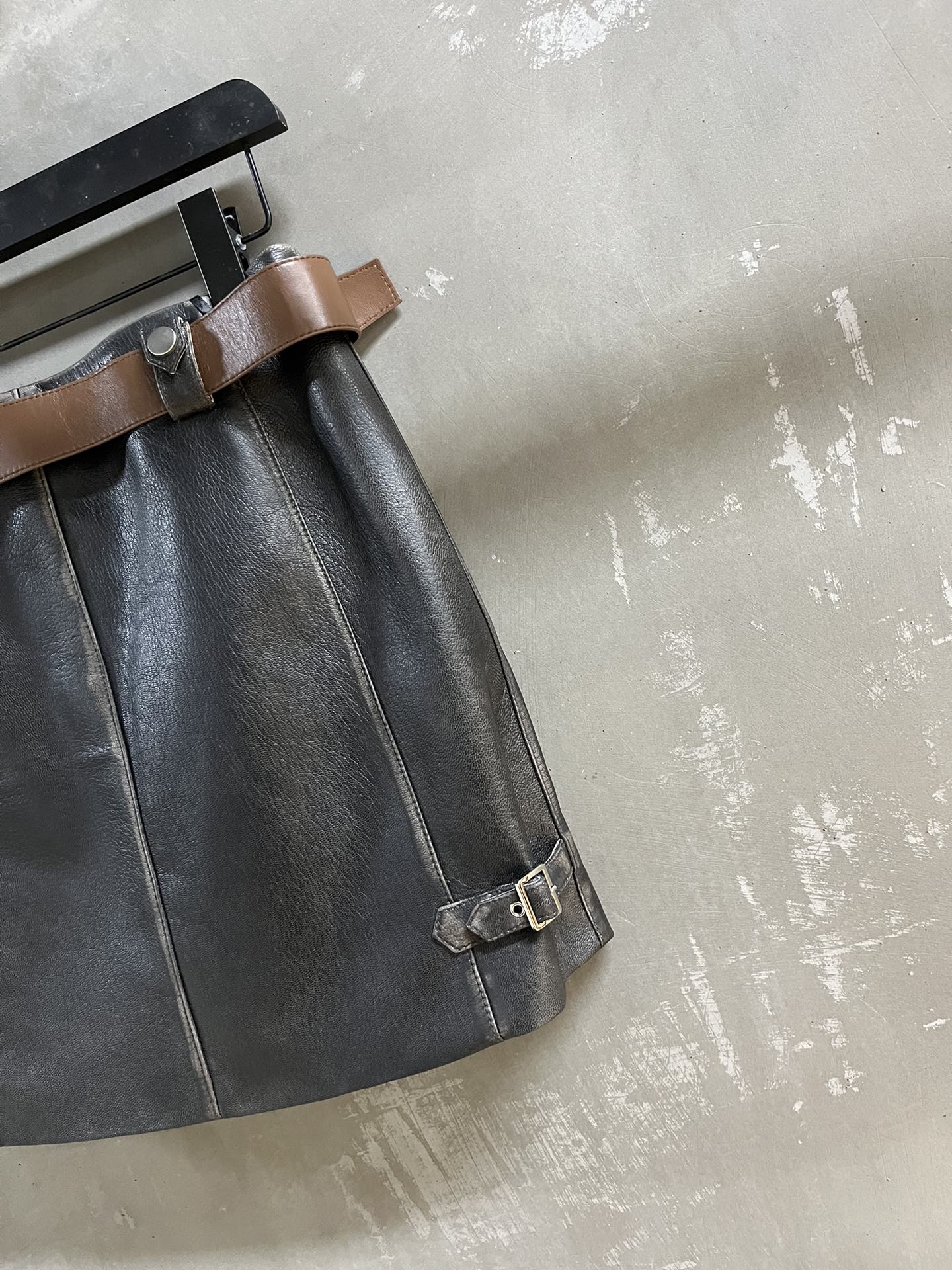 Stylish One-and-a-Half-Skirt in Imported Turkish Leather for 2024 Early Autumn - 图片 7