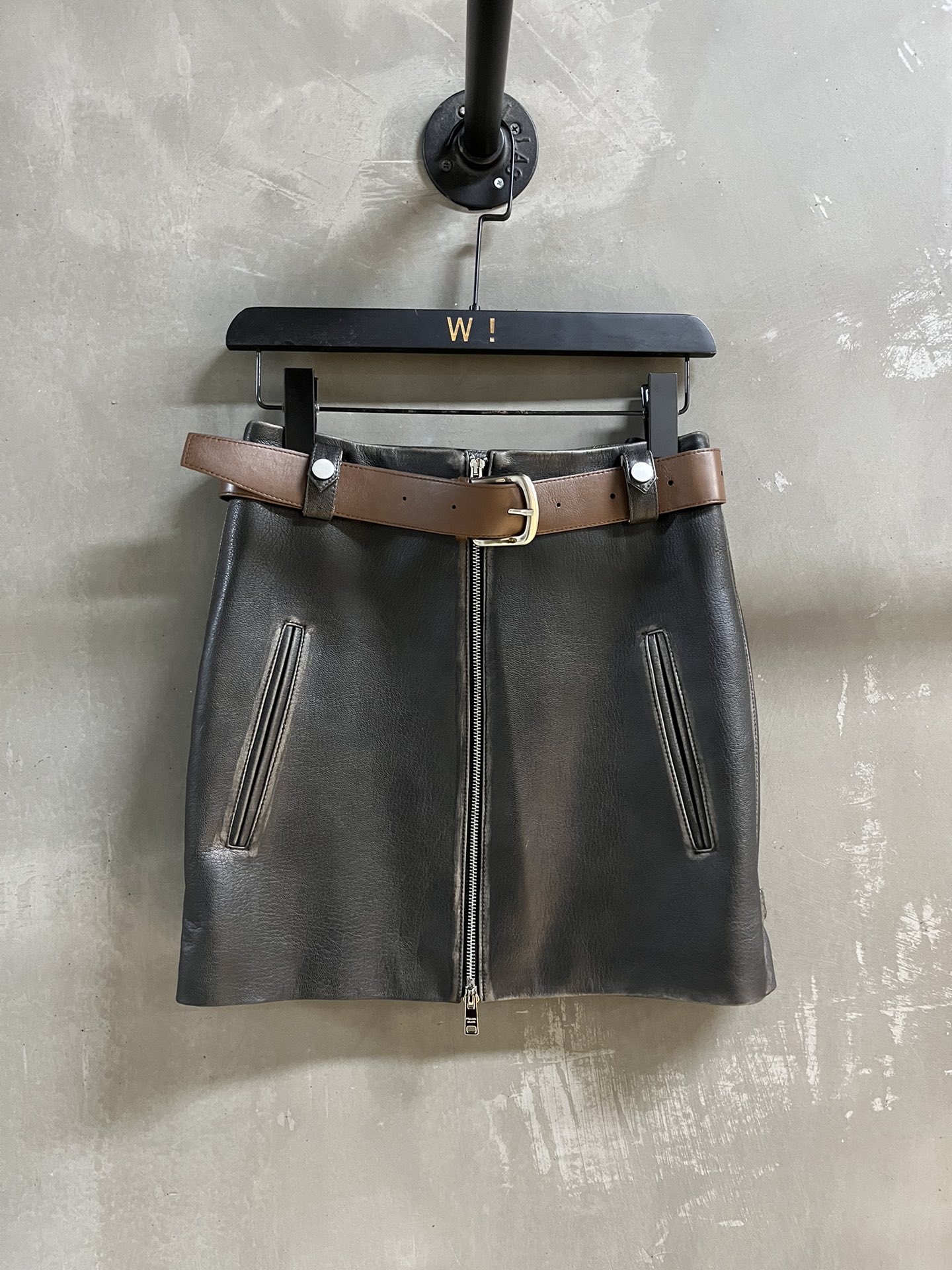 Stylish One-and-a-Half-Skirt in Imported Turkish Leather for 2024 Early Autumn - 图片 1