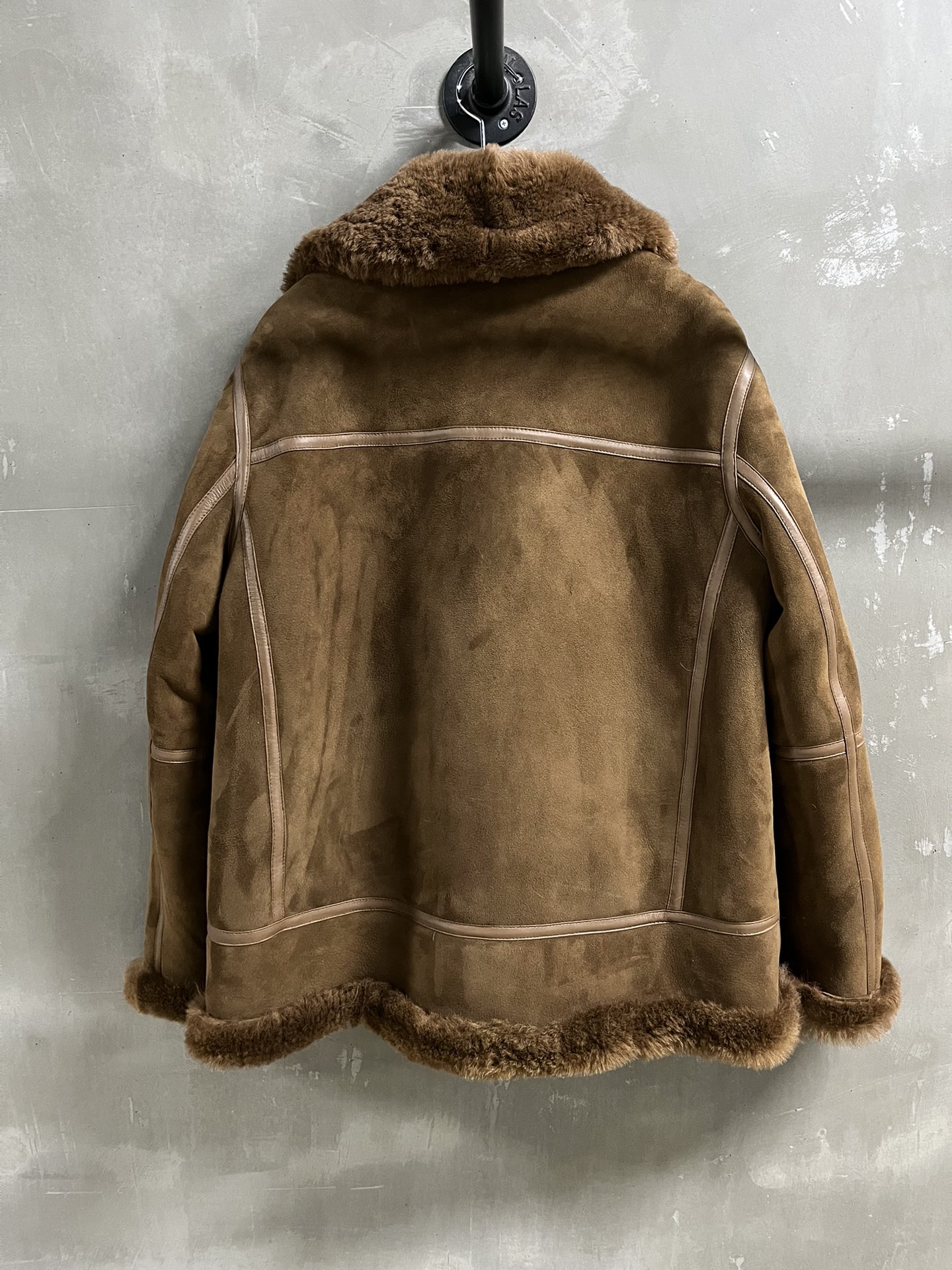 Balenciaga Wool Single-Breasted Coat: Stylish and Best-Skinned New Arrival! - 图片 9