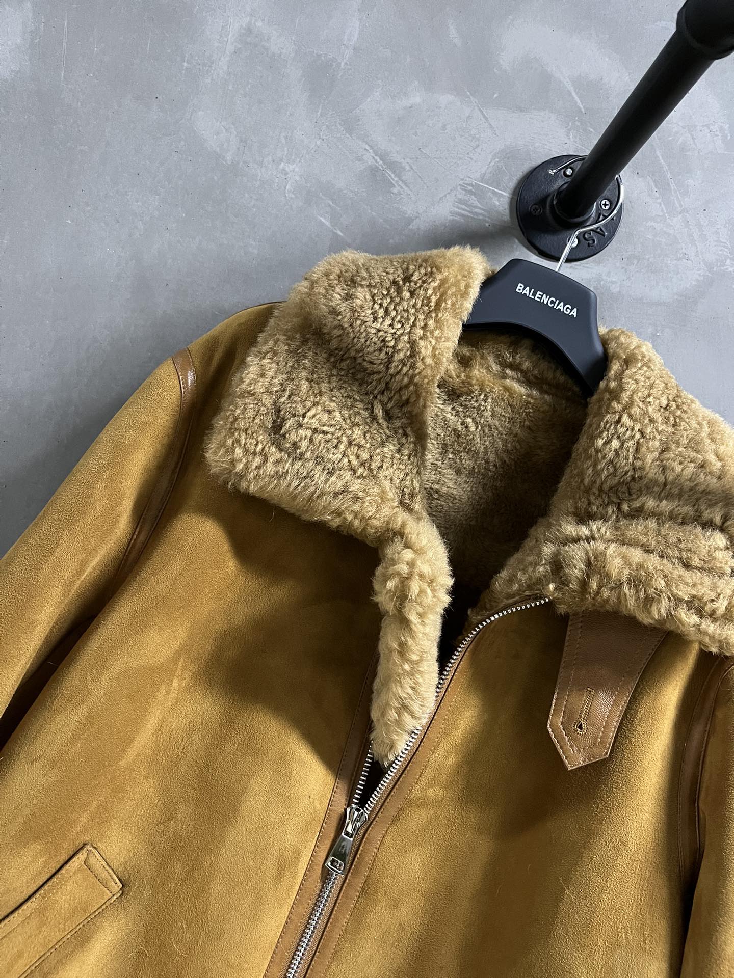 “Balenciaga Profile 2024: Stylish Melinose Wool Single Best-Skinned This Quarter” - 图片 6