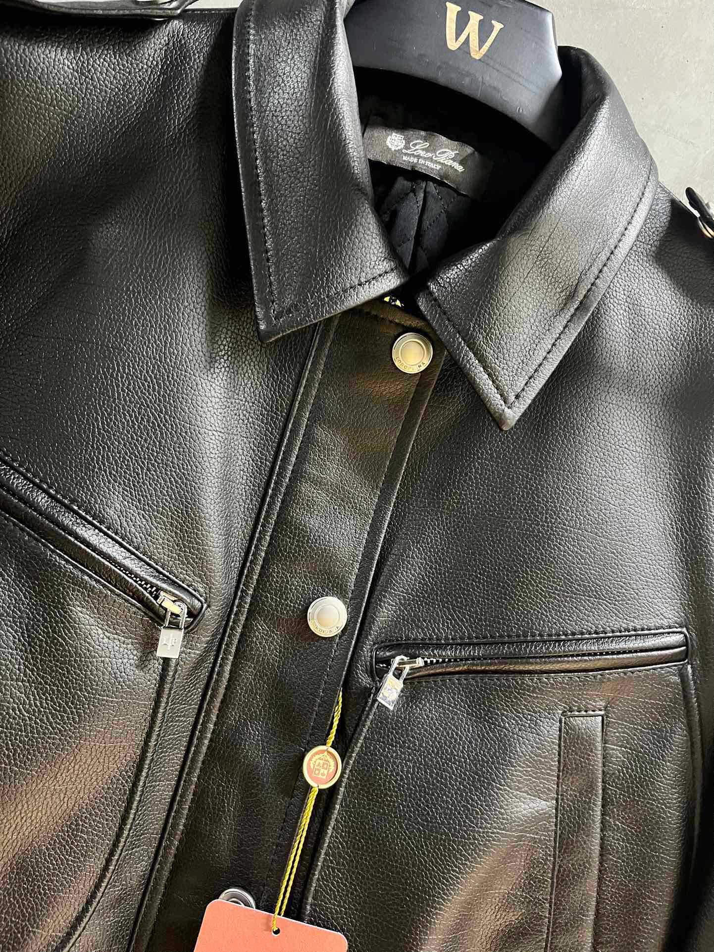 Stylish Imported Lamb Leather Female Suit in One-Size-Fits-All Packaging with Hardware. - 图片 6