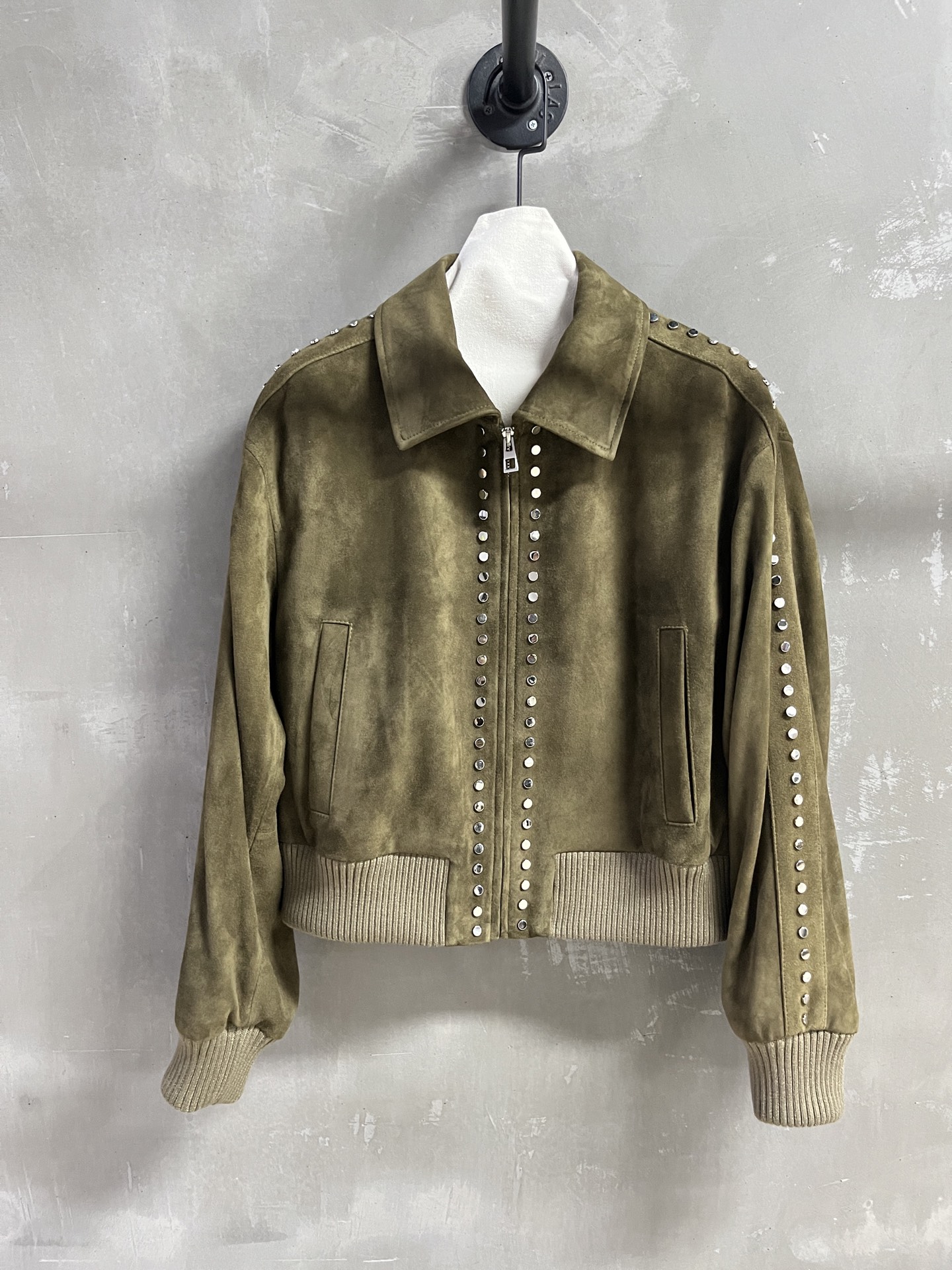 Loewe Lambskin Leather Jacket - Stylish & Versatile Fall Fashion 3 i1753103520558 4523 0 0