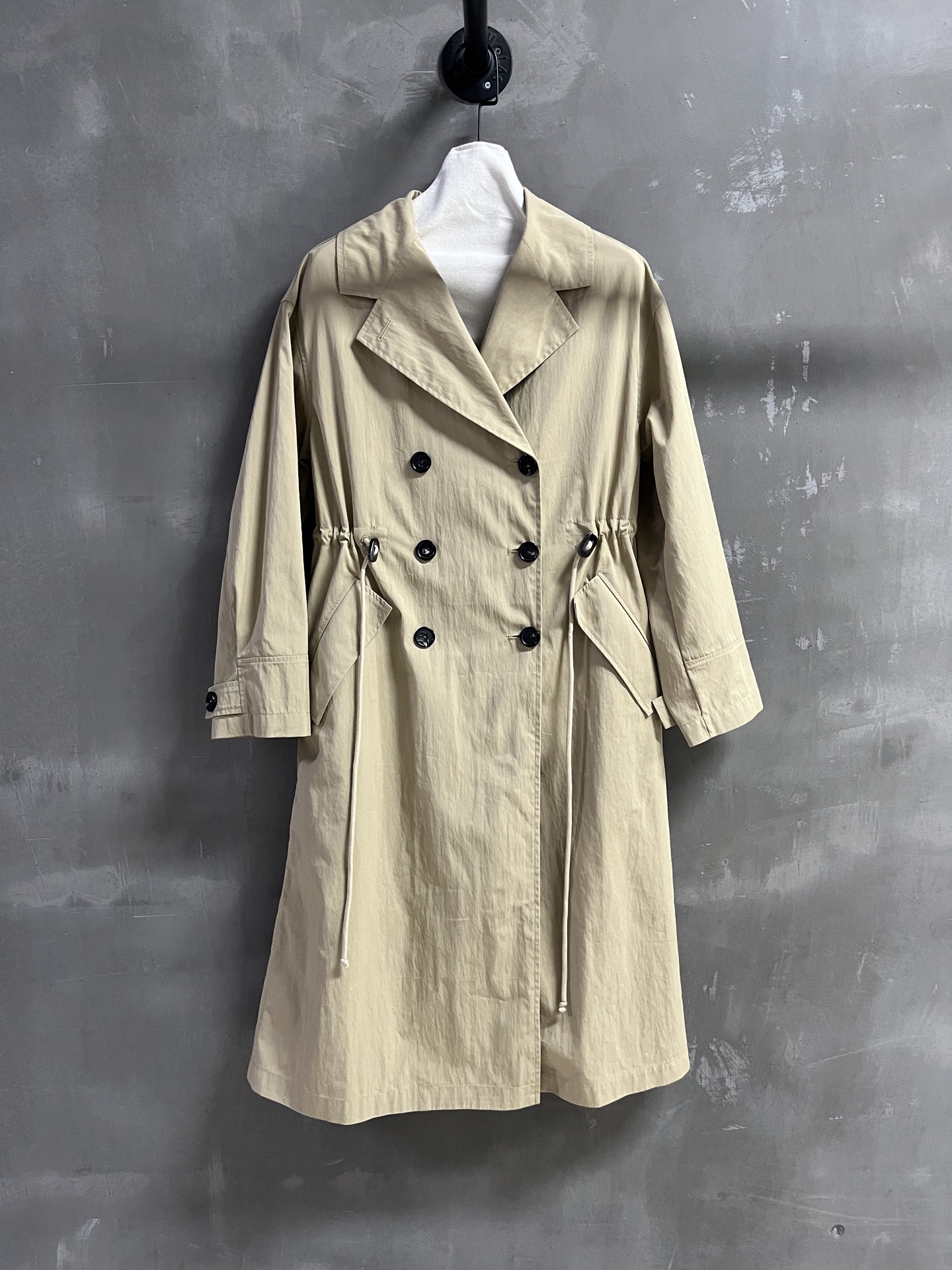 Stylish and Original Female P1872 BV Profile for Autumn 2025: One-Size-Fits-All. - 图片 1