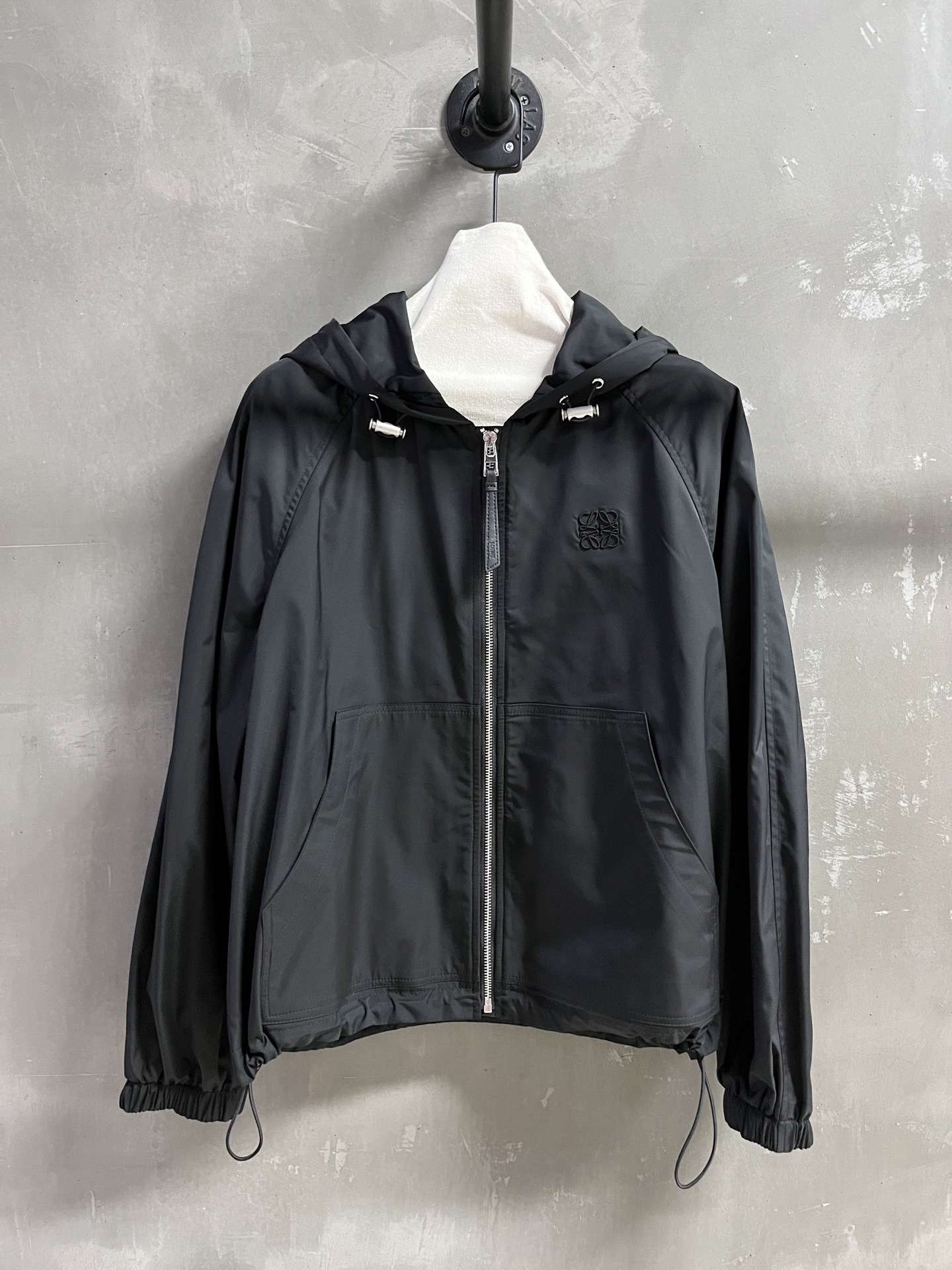 P1872 Women’s One-Size-Fits-All Suit with Stylish 2025 Autumn Design – High-Weave Density Fabric